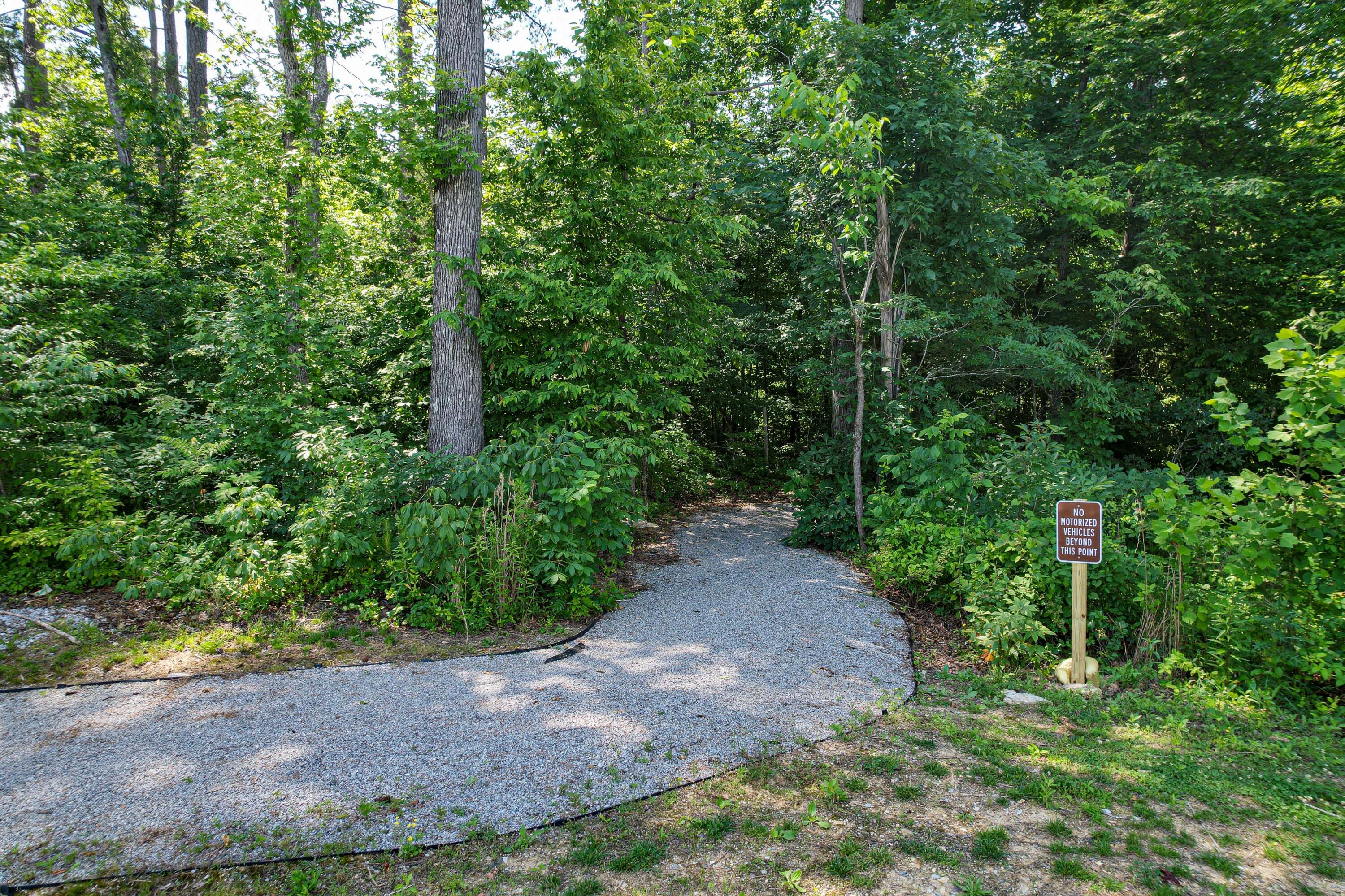 8095 Honeycomb Lane