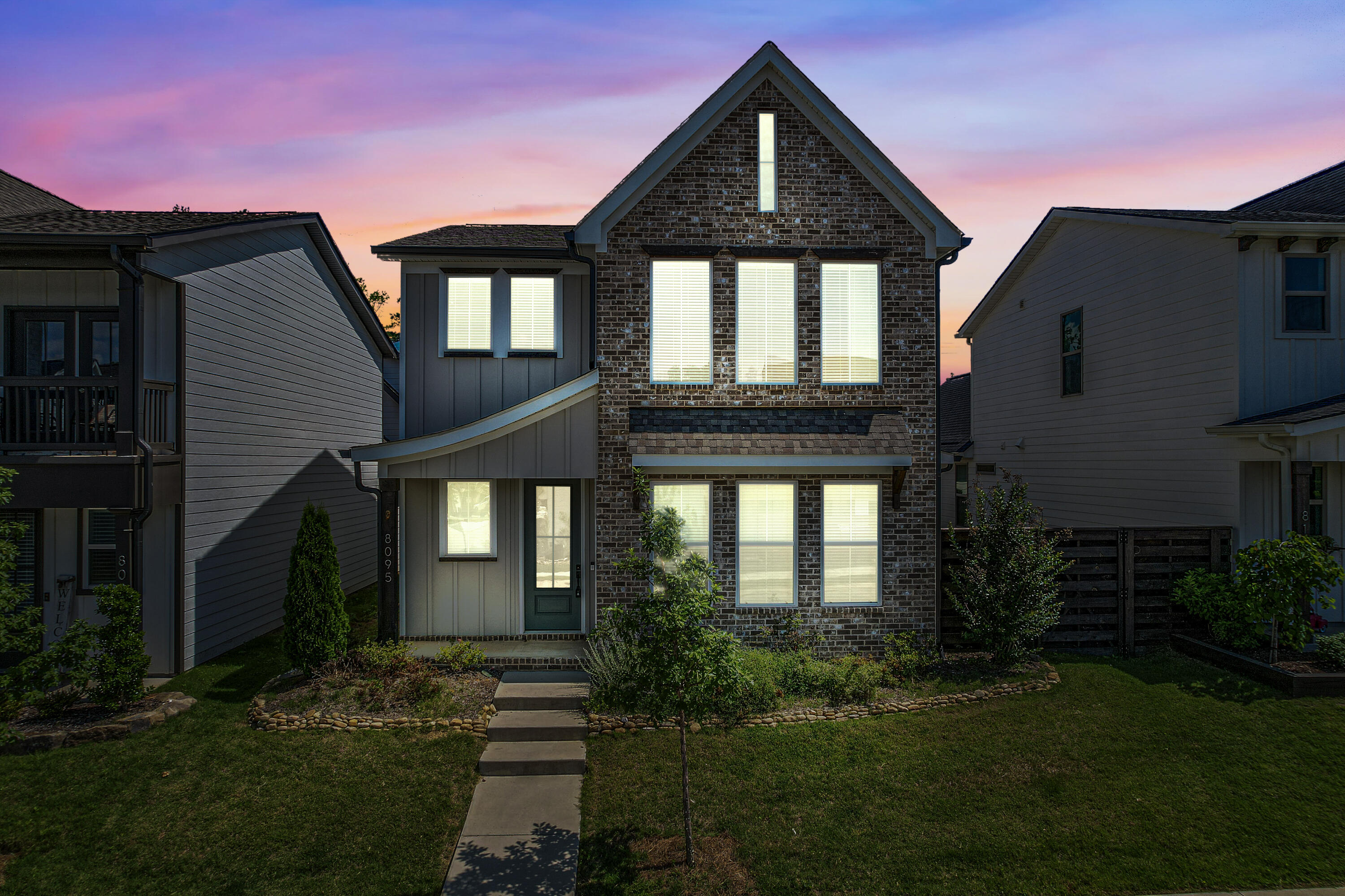 8095 Honeycomb Lane