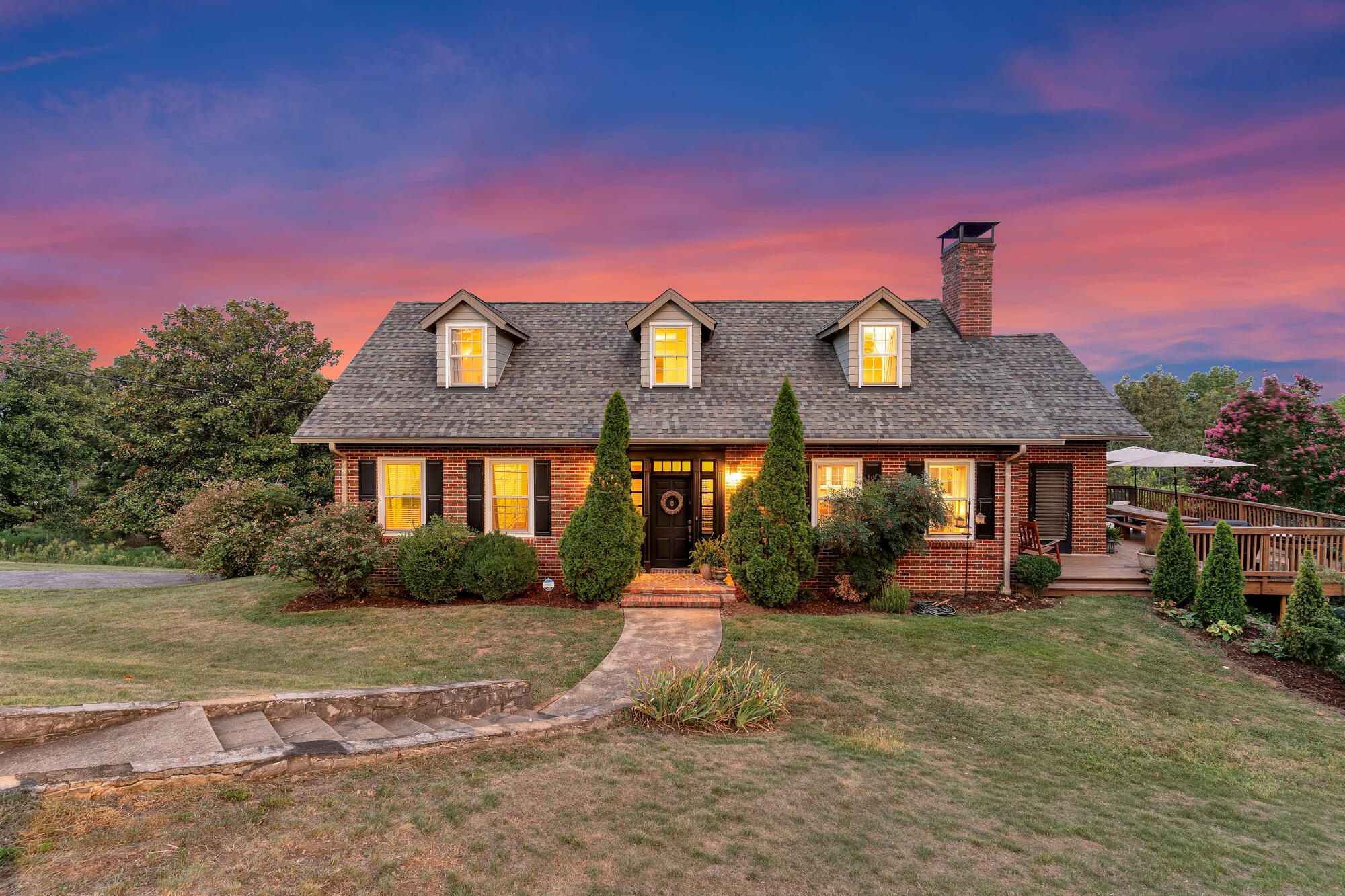 254 N Crest Road