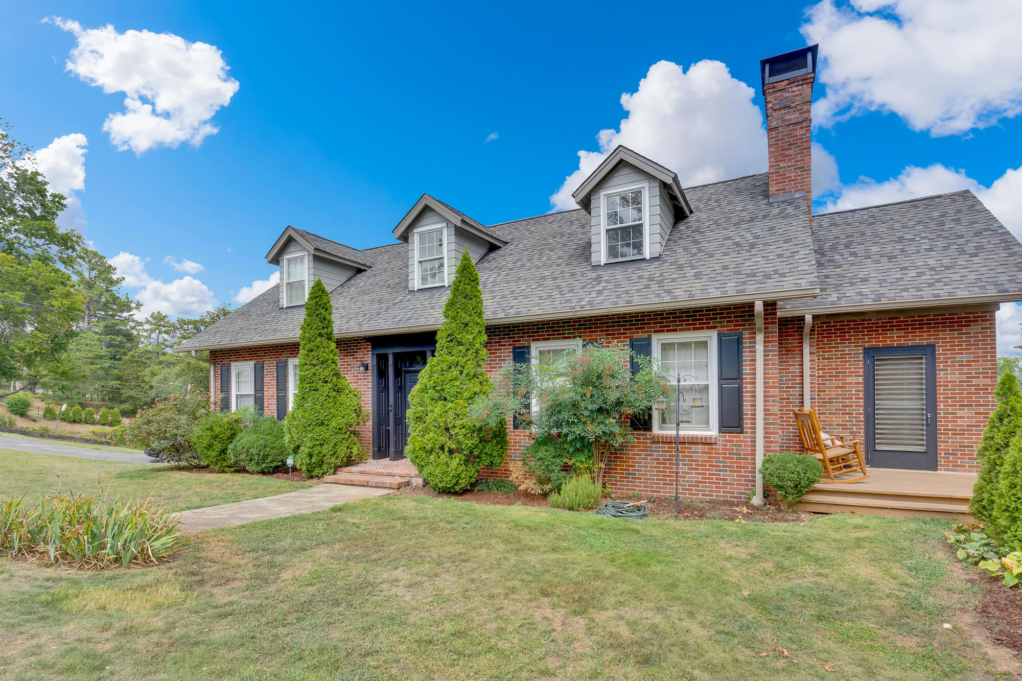 254 N Crest Road