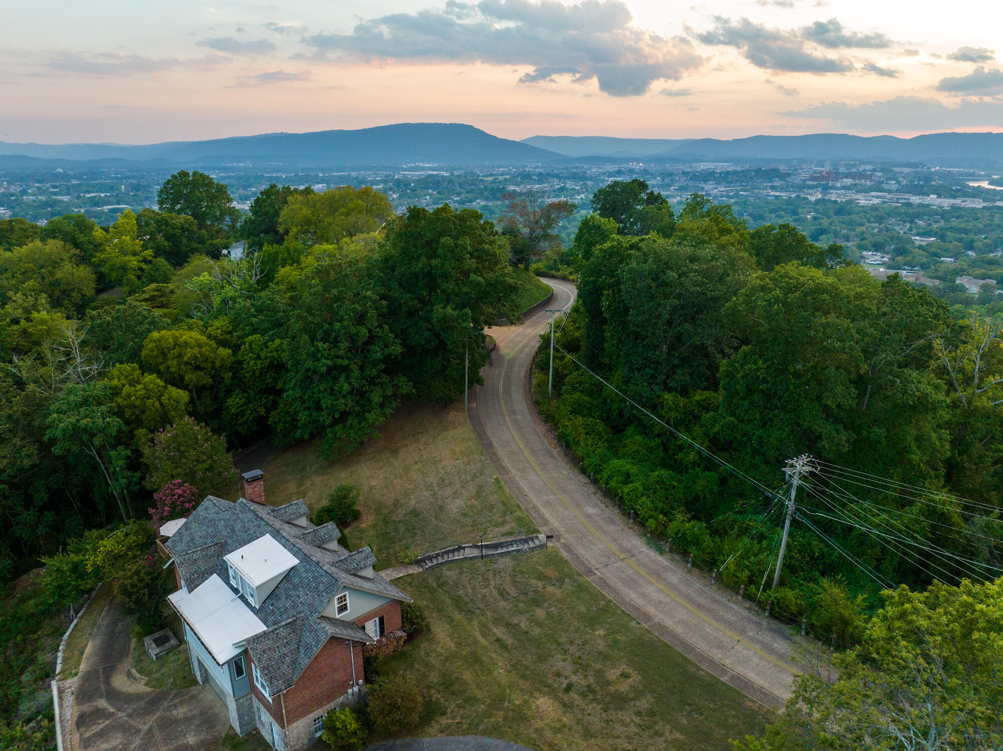 254 N Crest Road