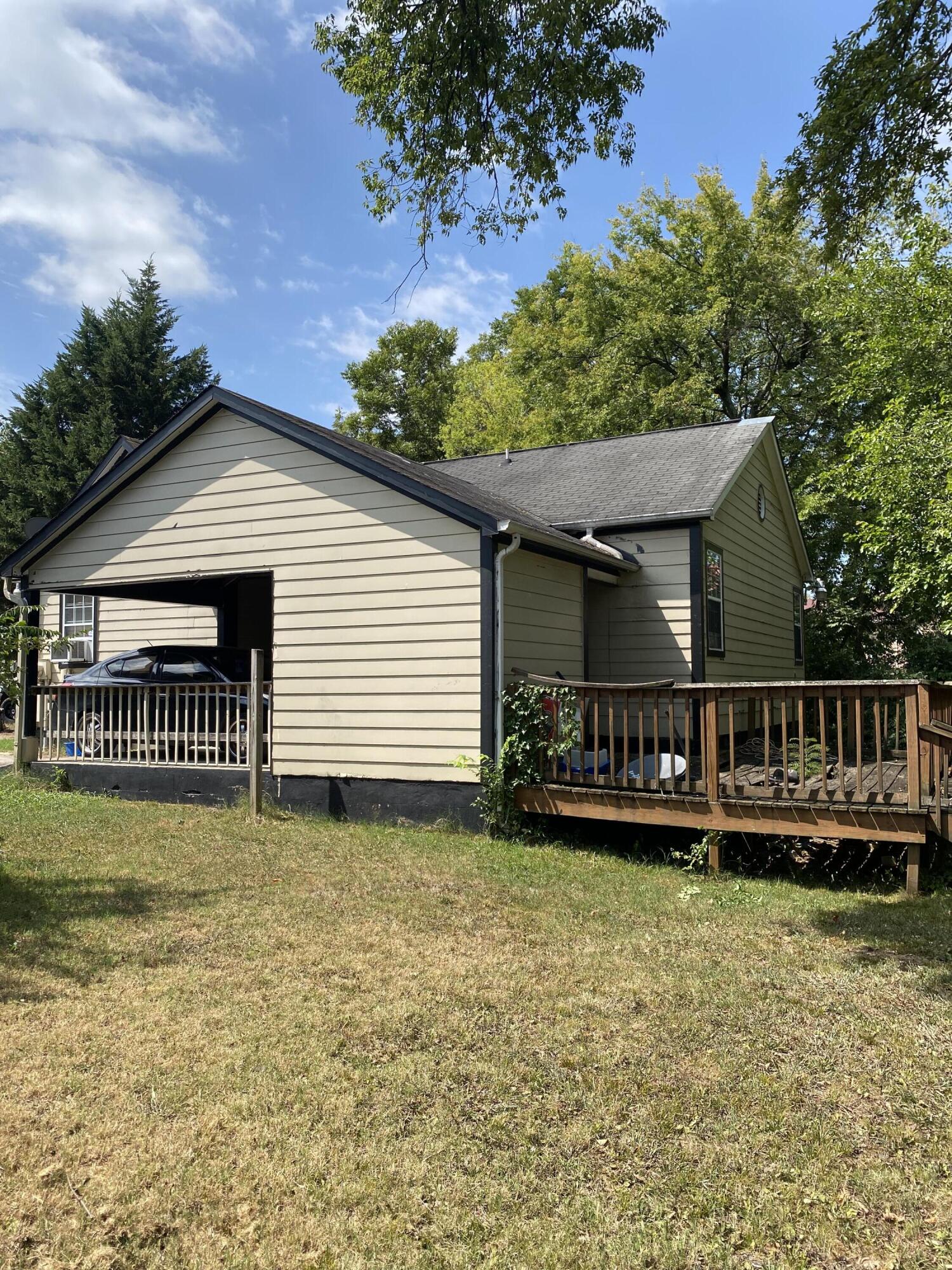1623 Hickory Place