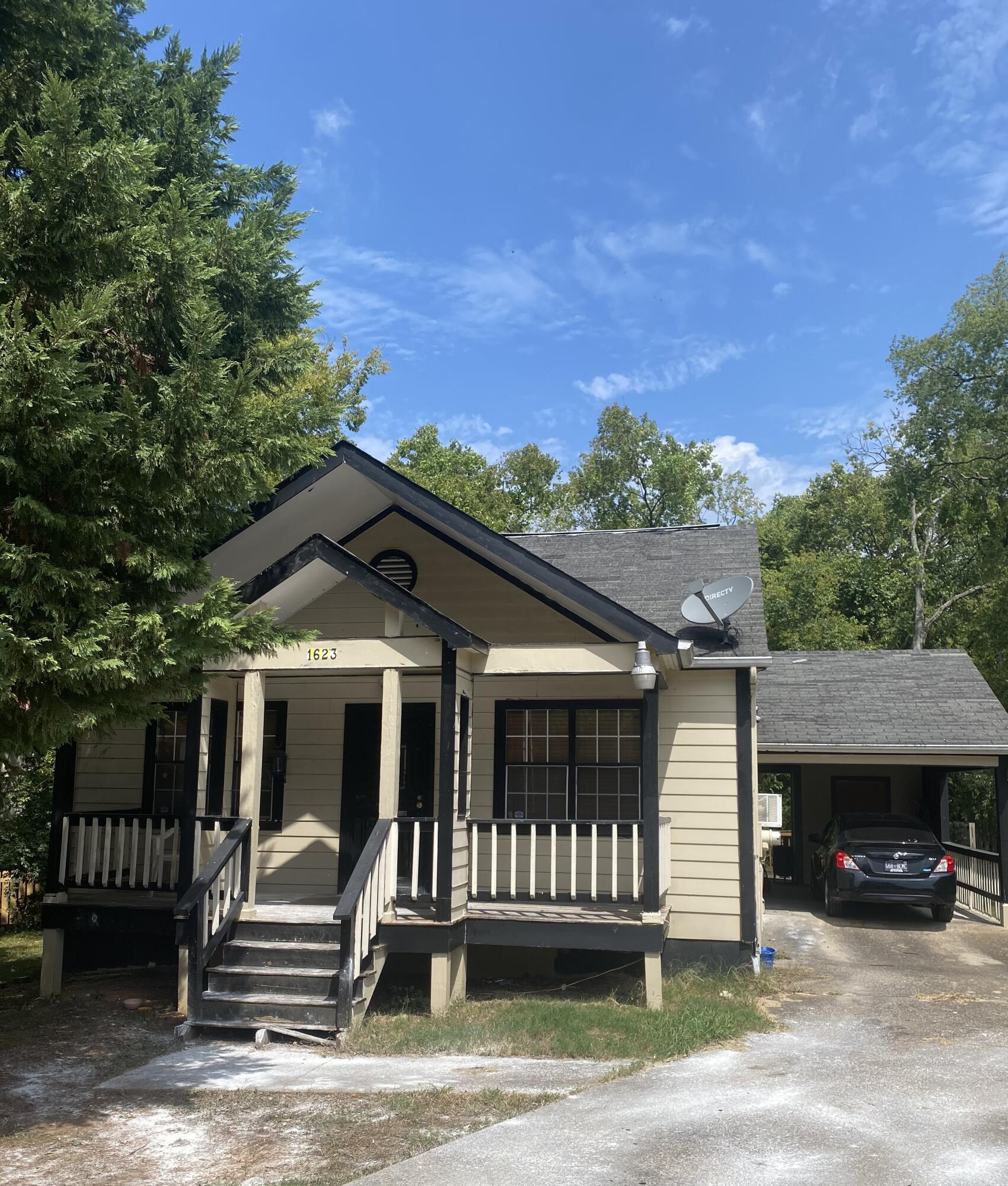 1623 Hickory Place