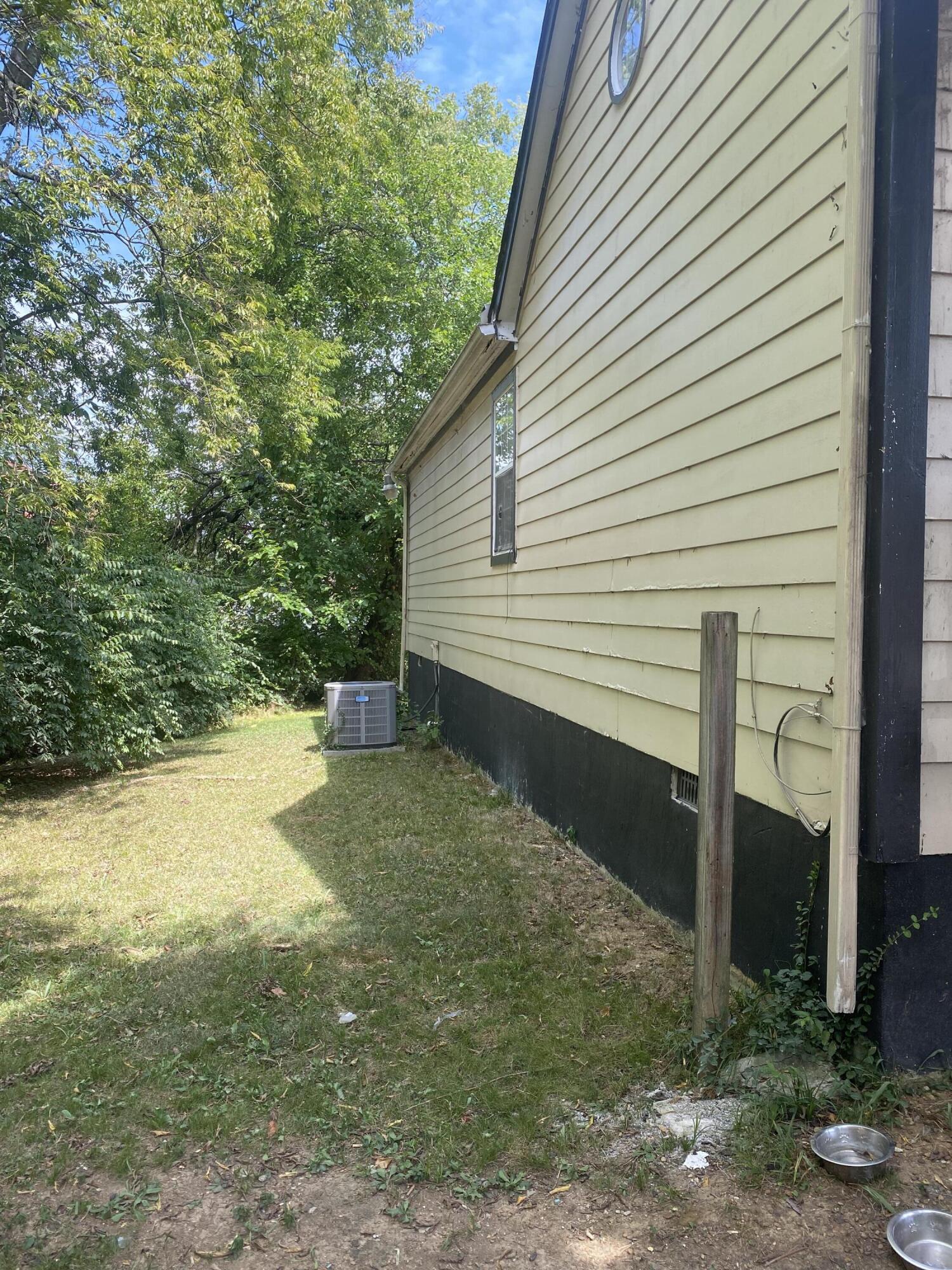 1623 Hickory Place