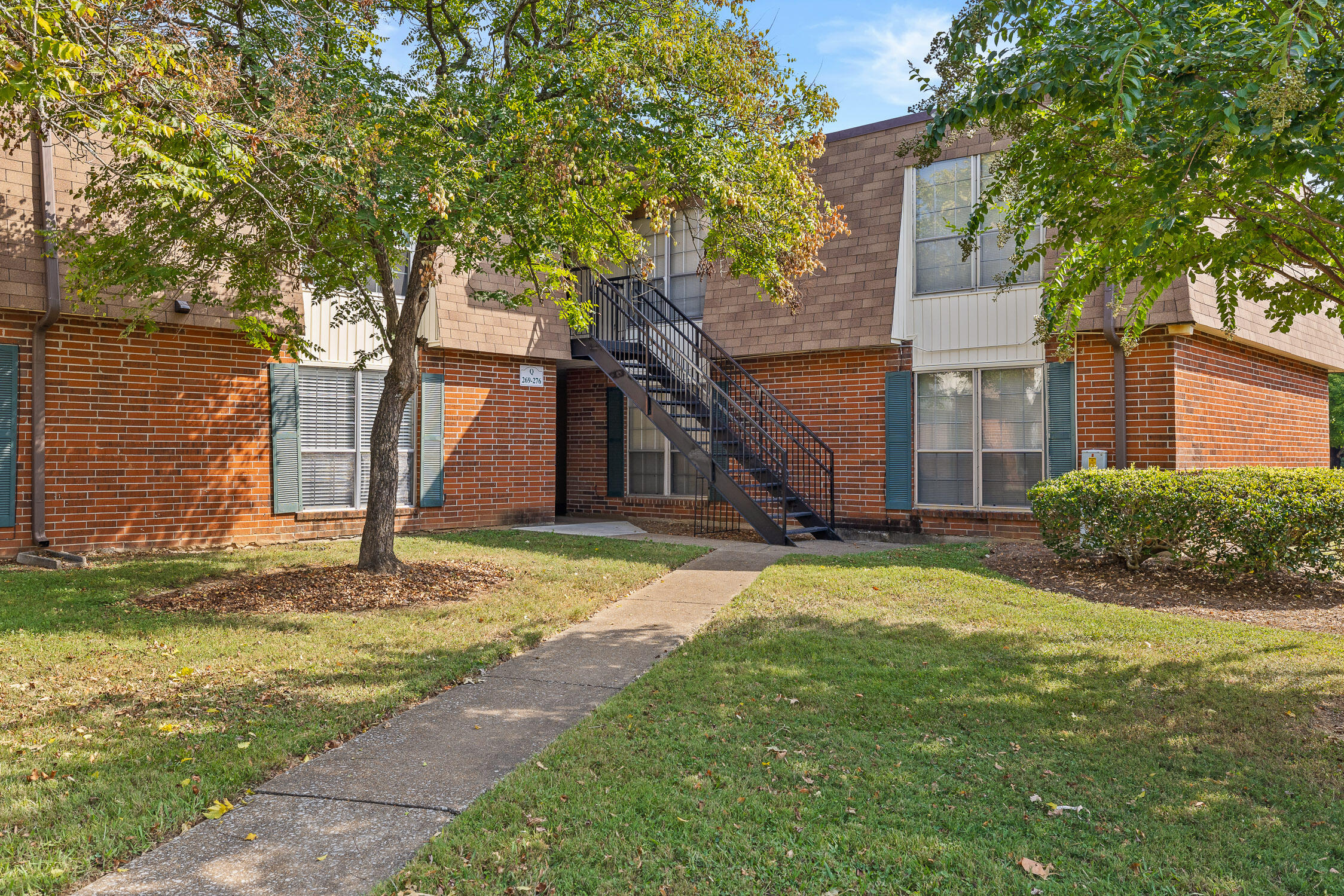 900 Mountain Creek Road, Q274