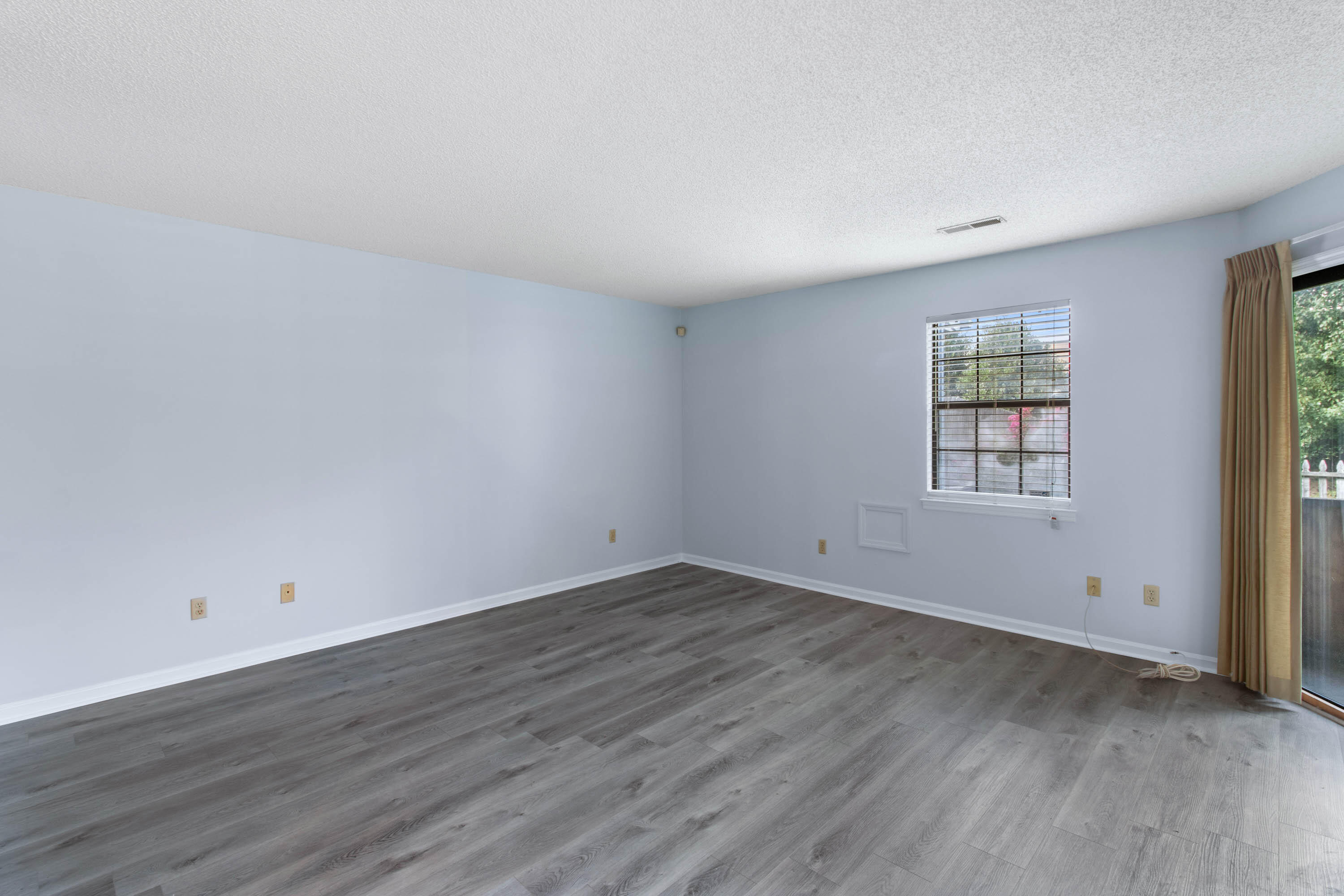 6757 Hickory Creek Road