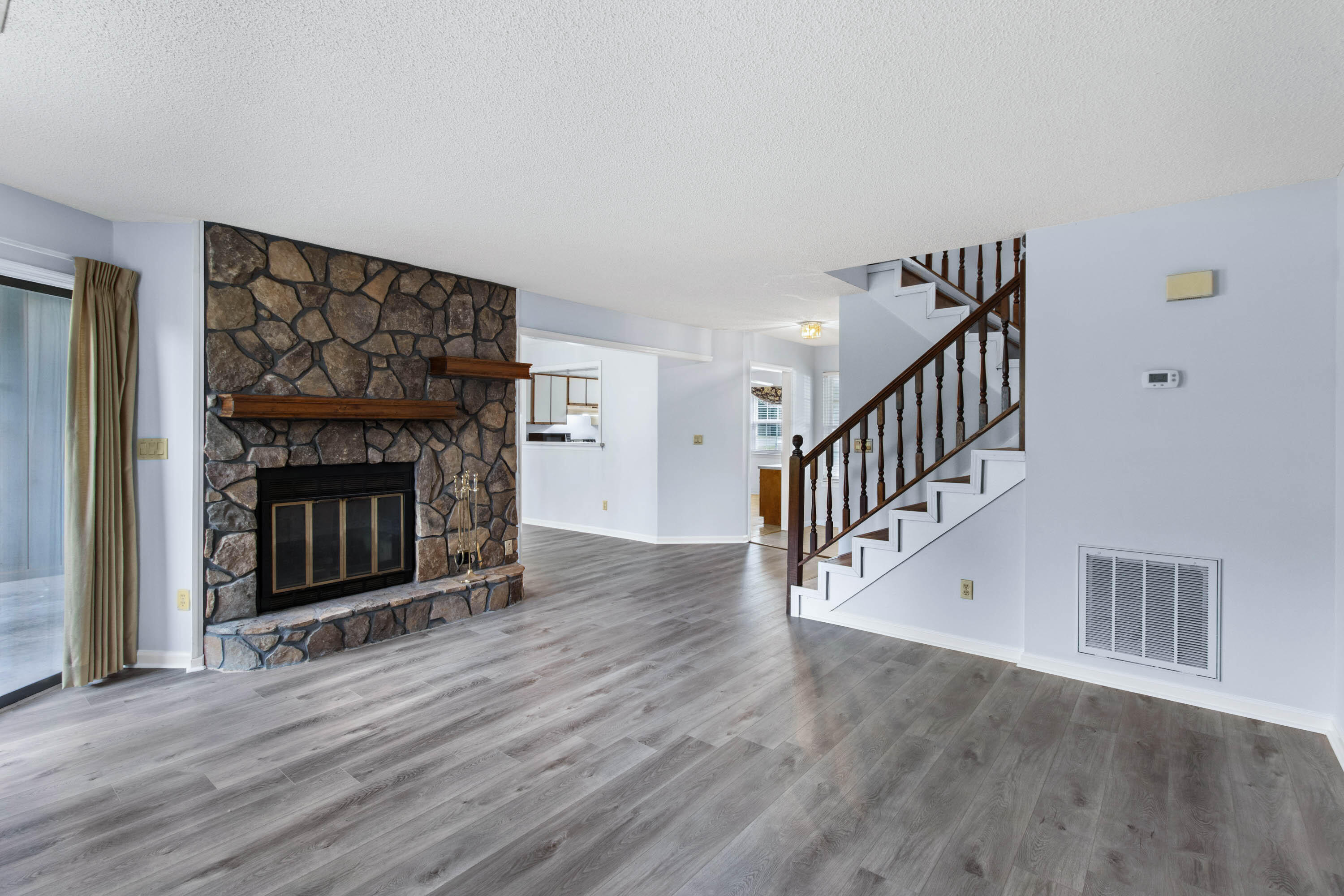 6757 Hickory Creek Road