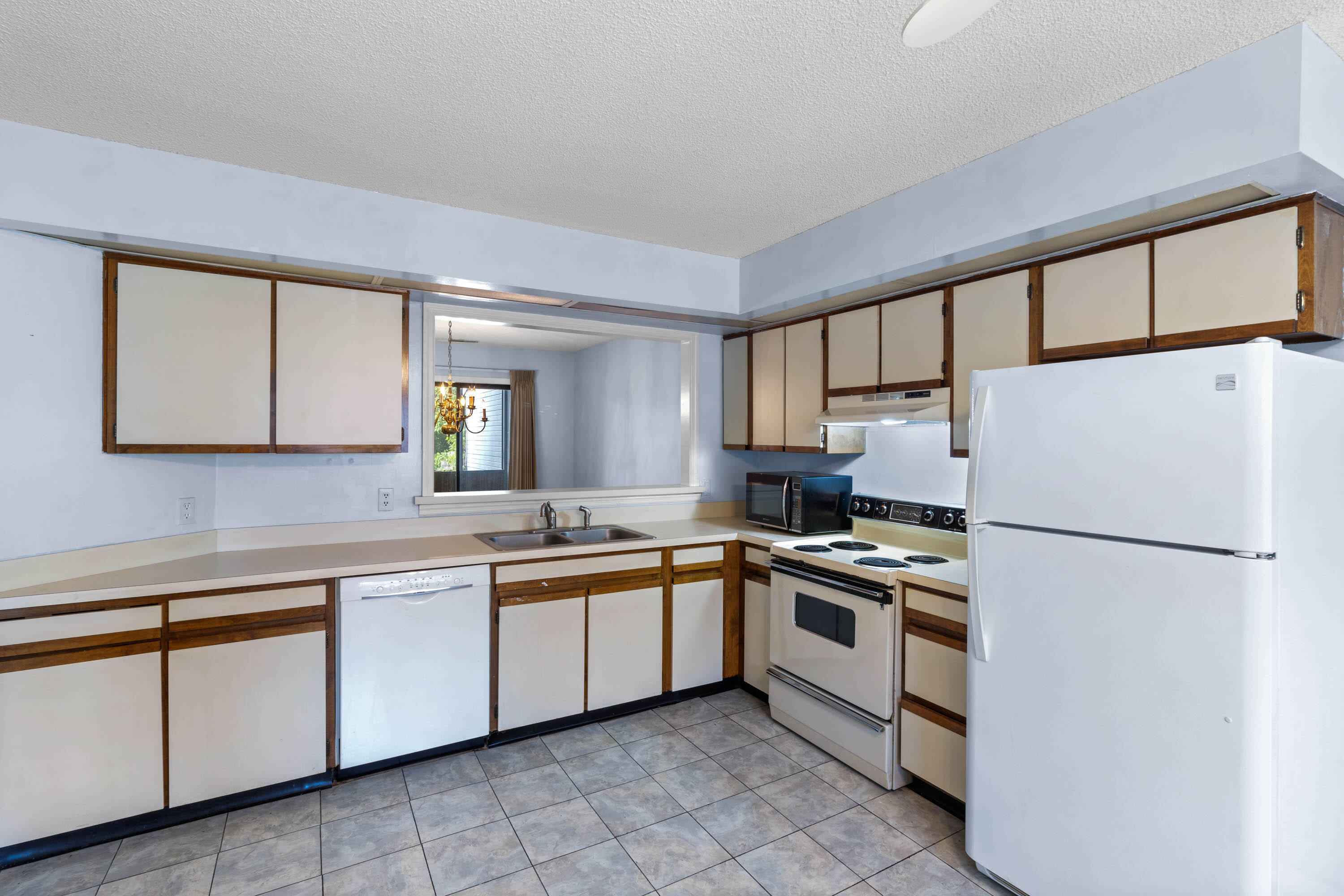 6757 Hickory Creek Road