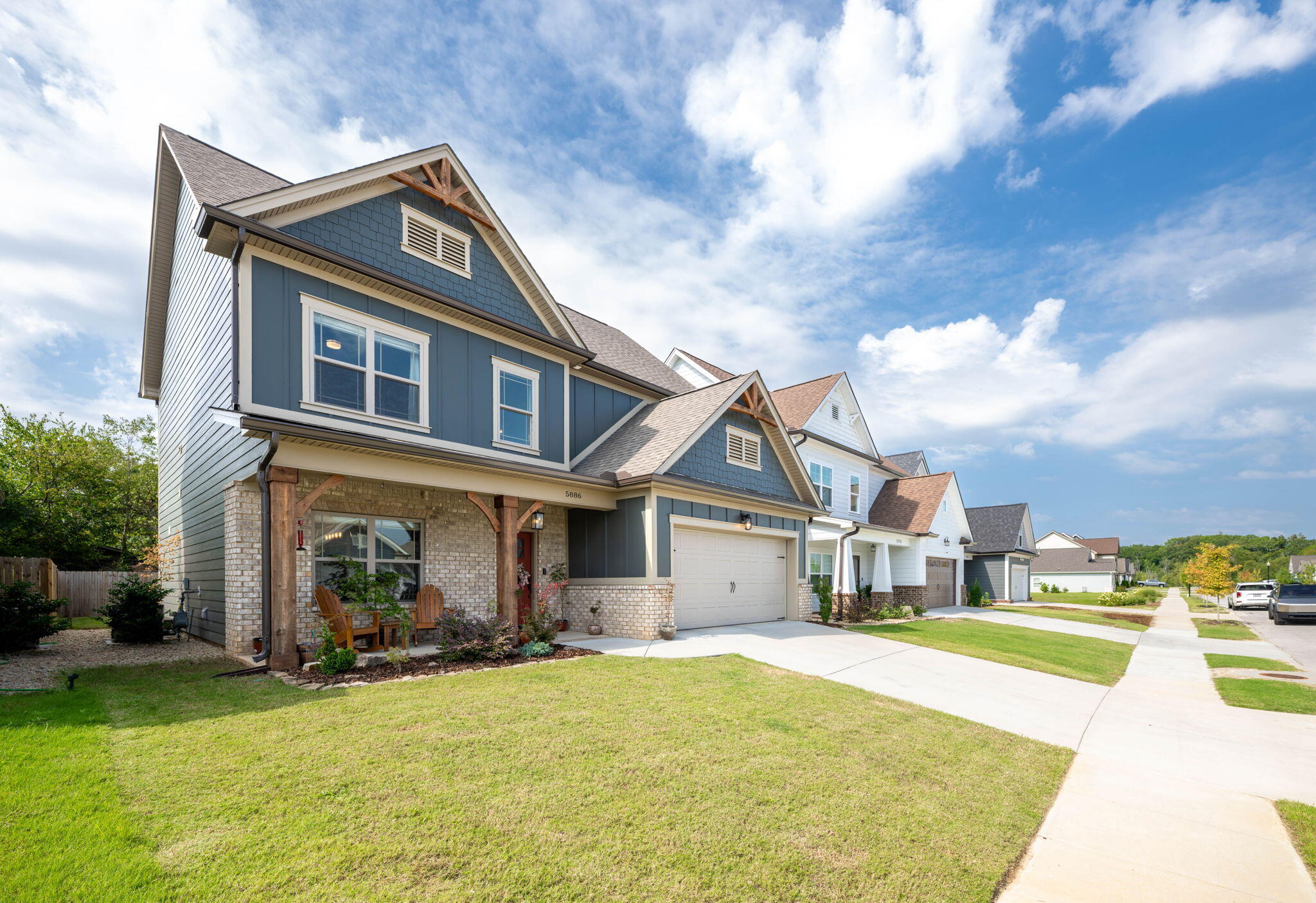 5886 Amber Valley Lane