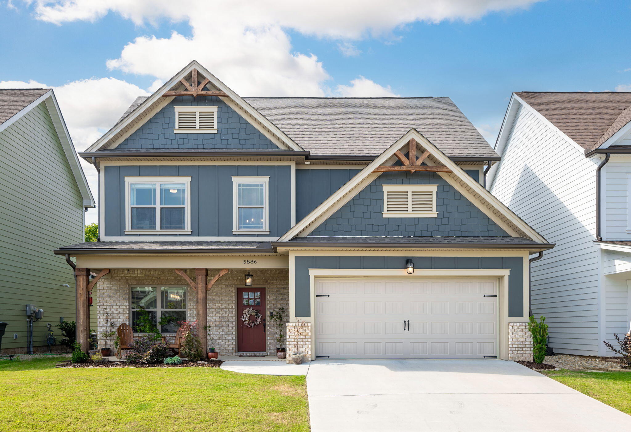 5886 Amber Valley Lane