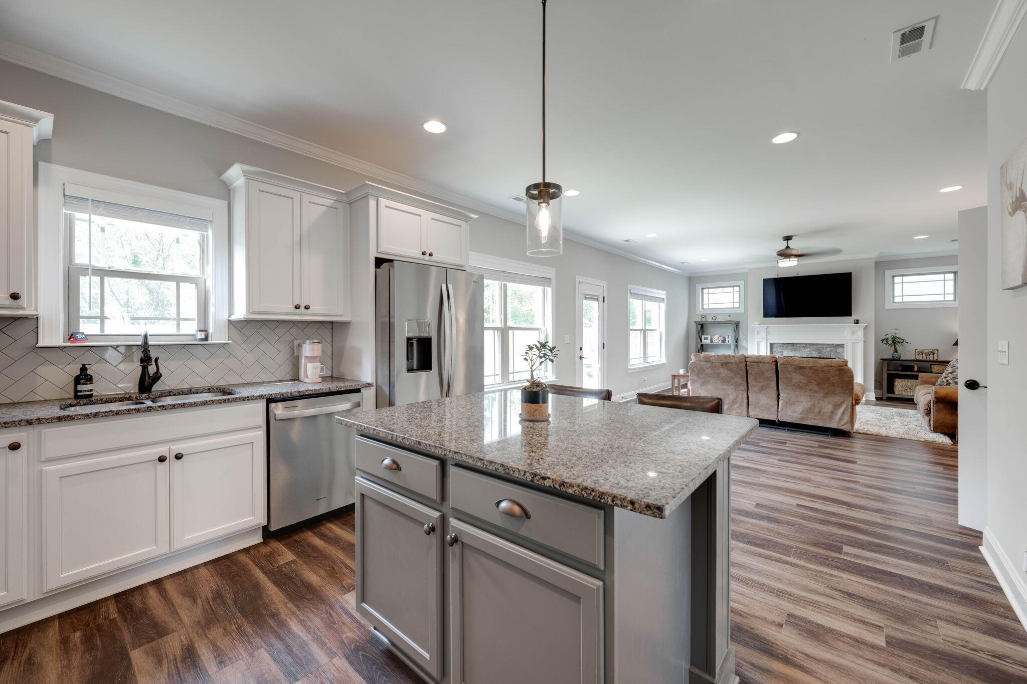 5886 Amber Valley Lane