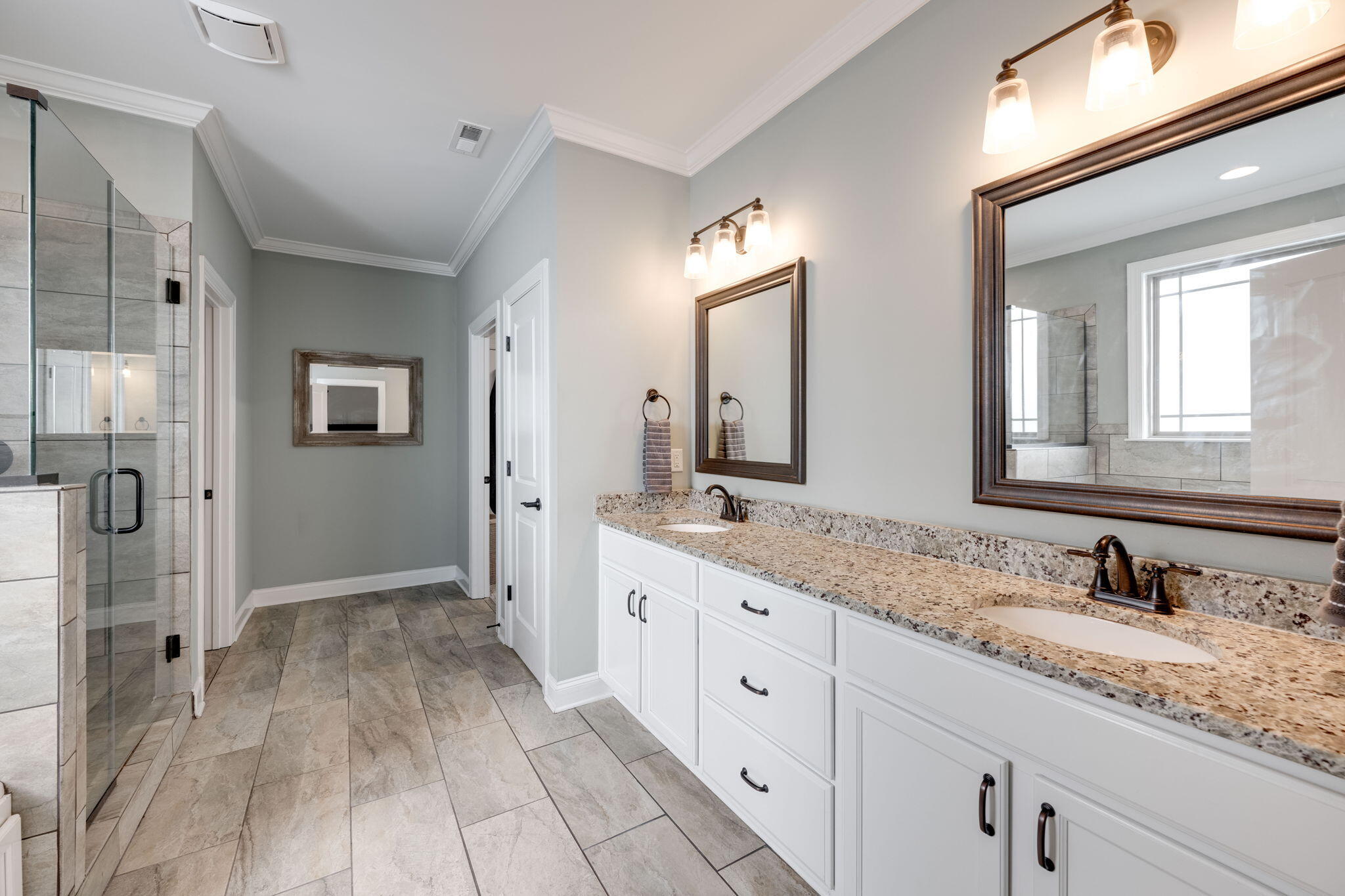 5886 Amber Valley Lane