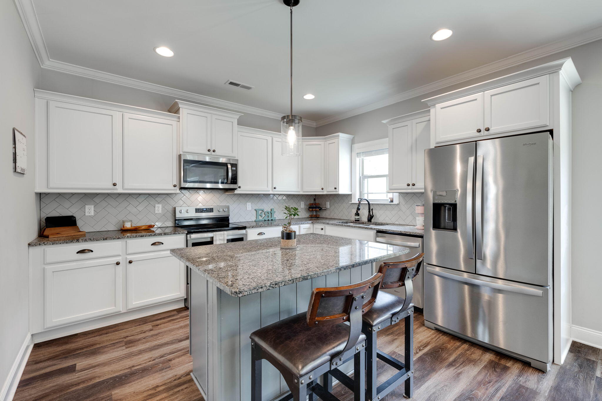 5886 Amber Valley Lane