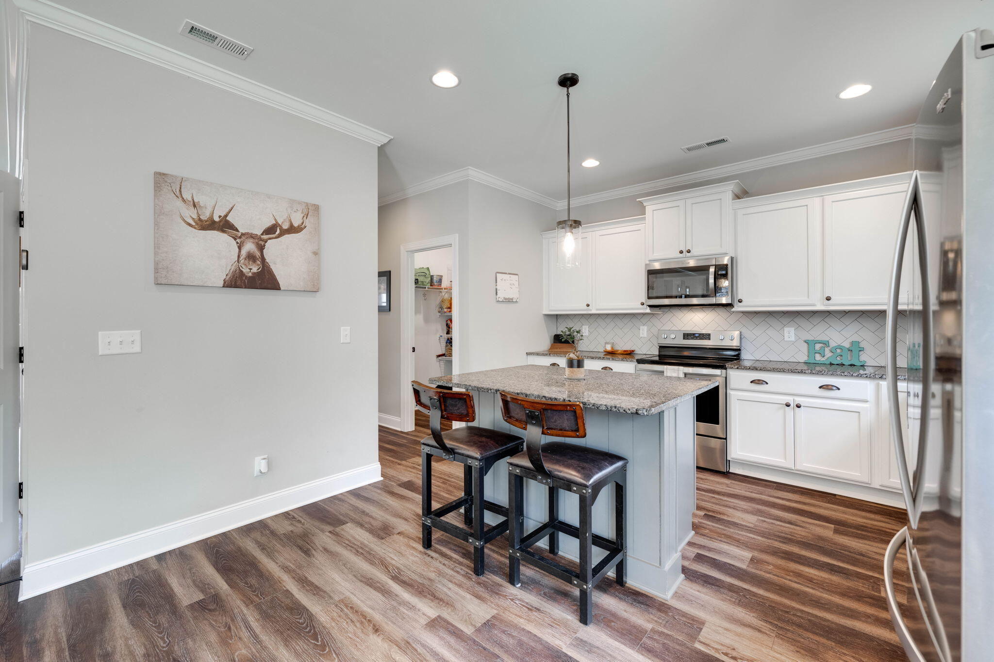 5886 Amber Valley Lane