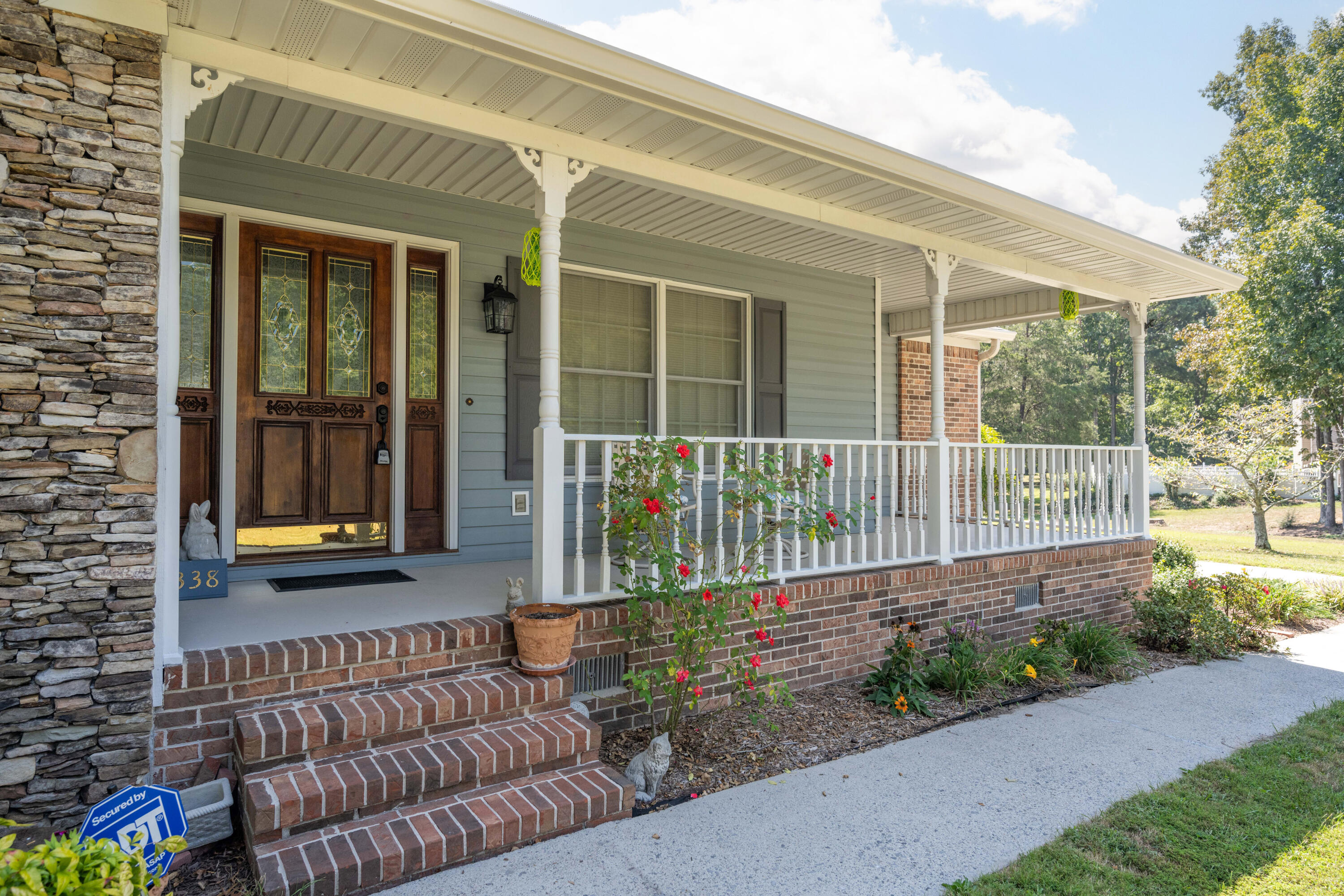 338 SE Charles Circle