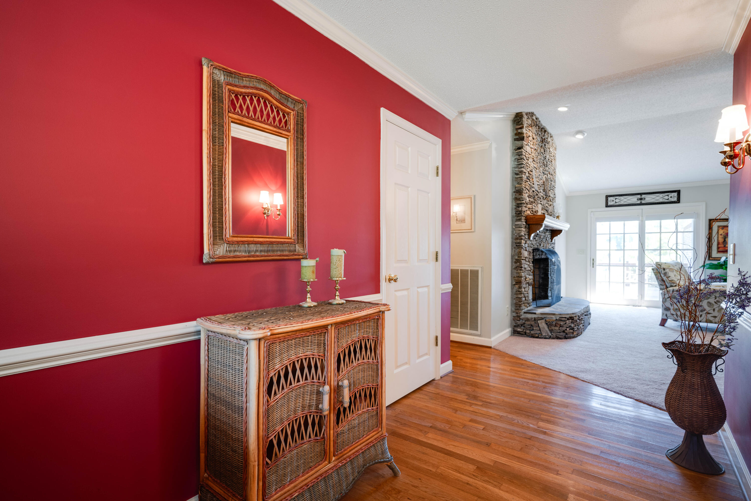 338 SE Charles Circle