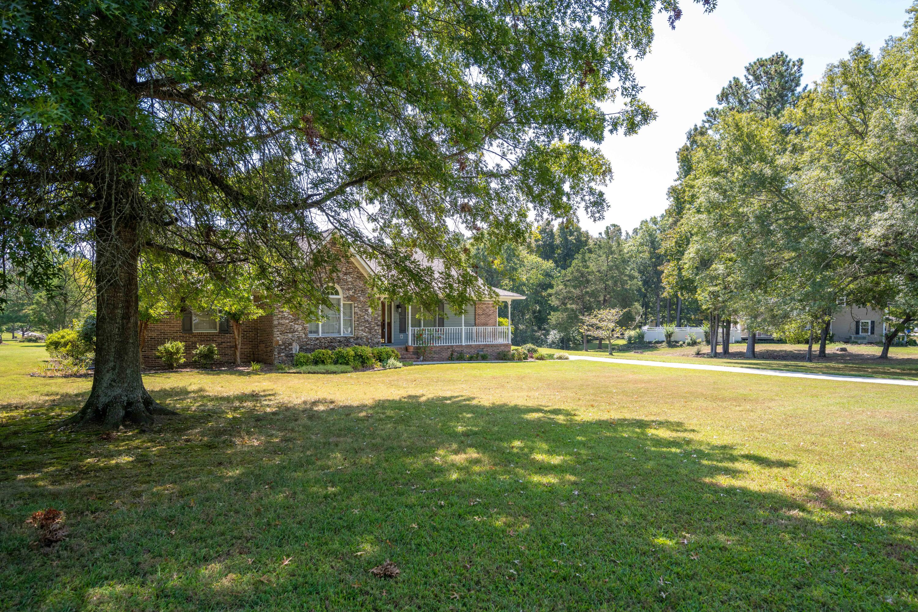 338 SE Charles Circle