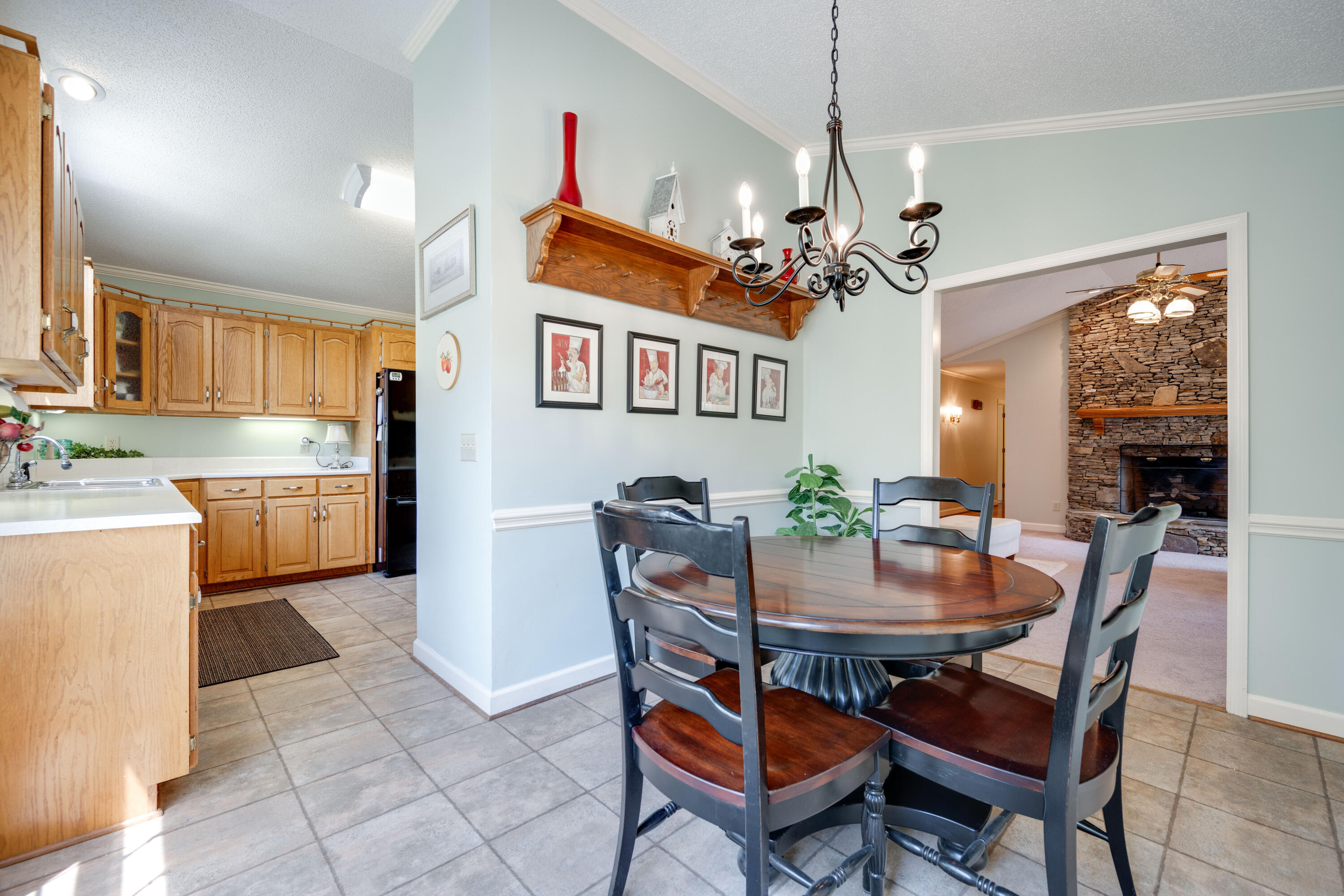 338 SE Charles Circle