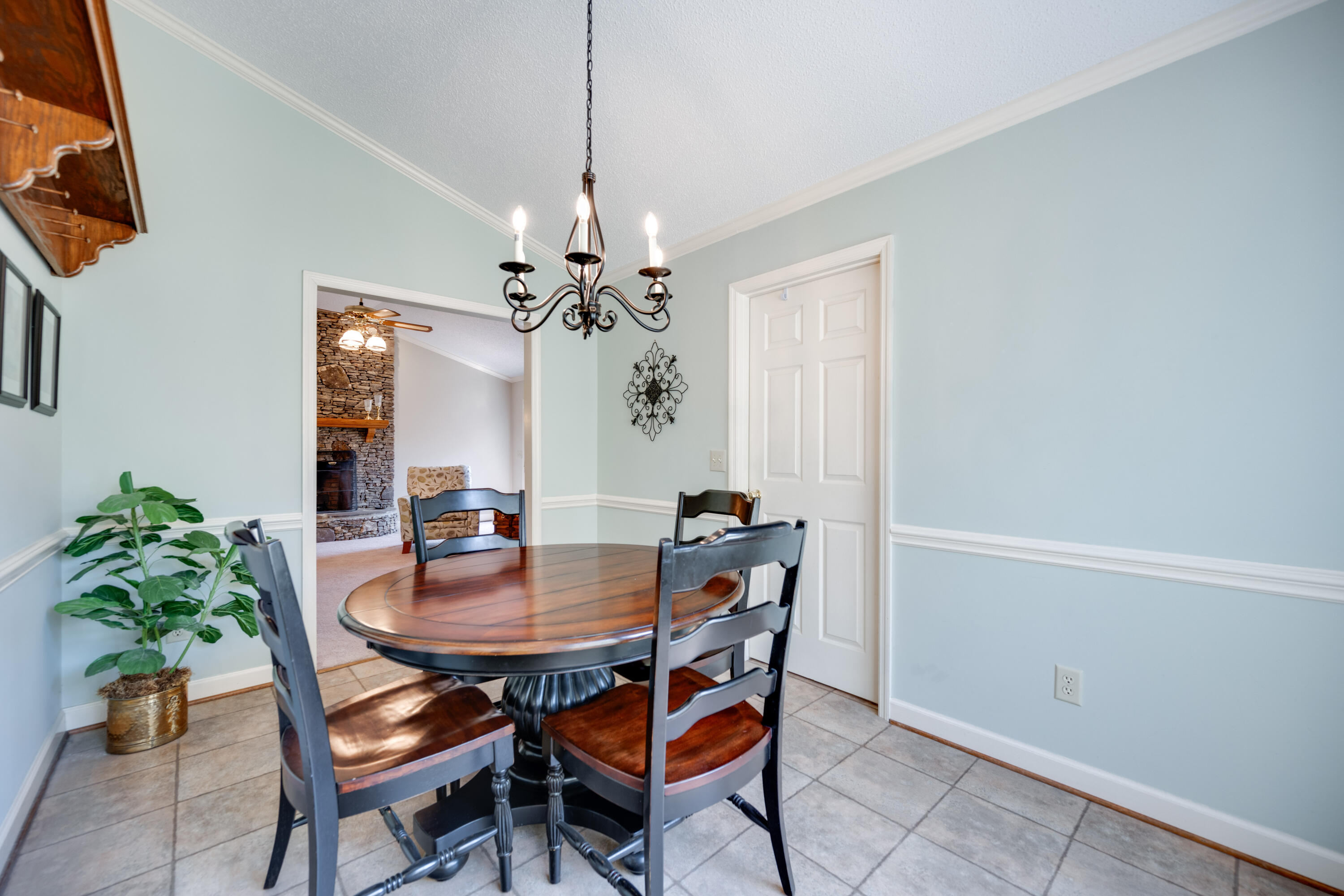 338 SE Charles Circle