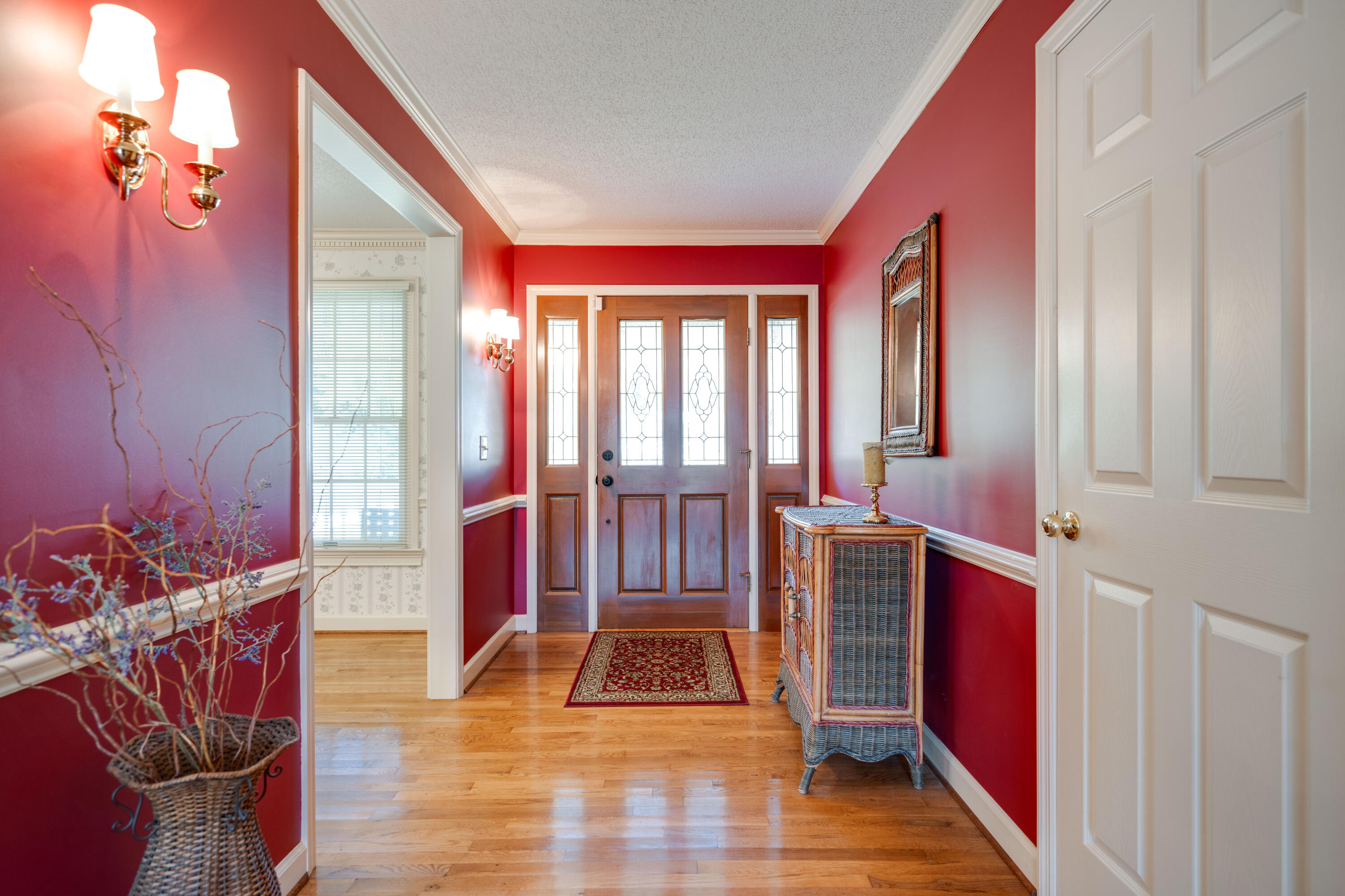 338 SE Charles Circle