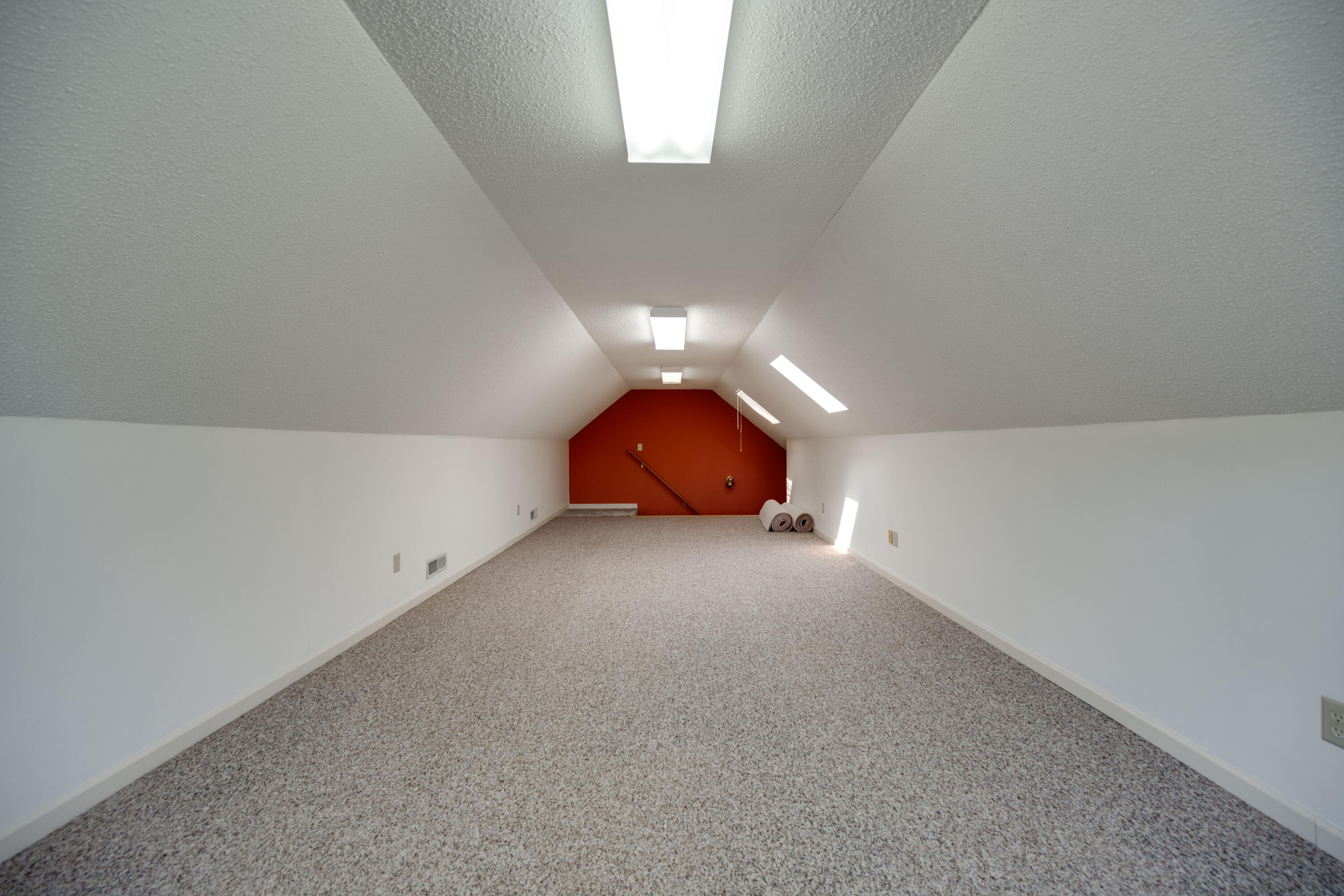 338 SE Charles Circle