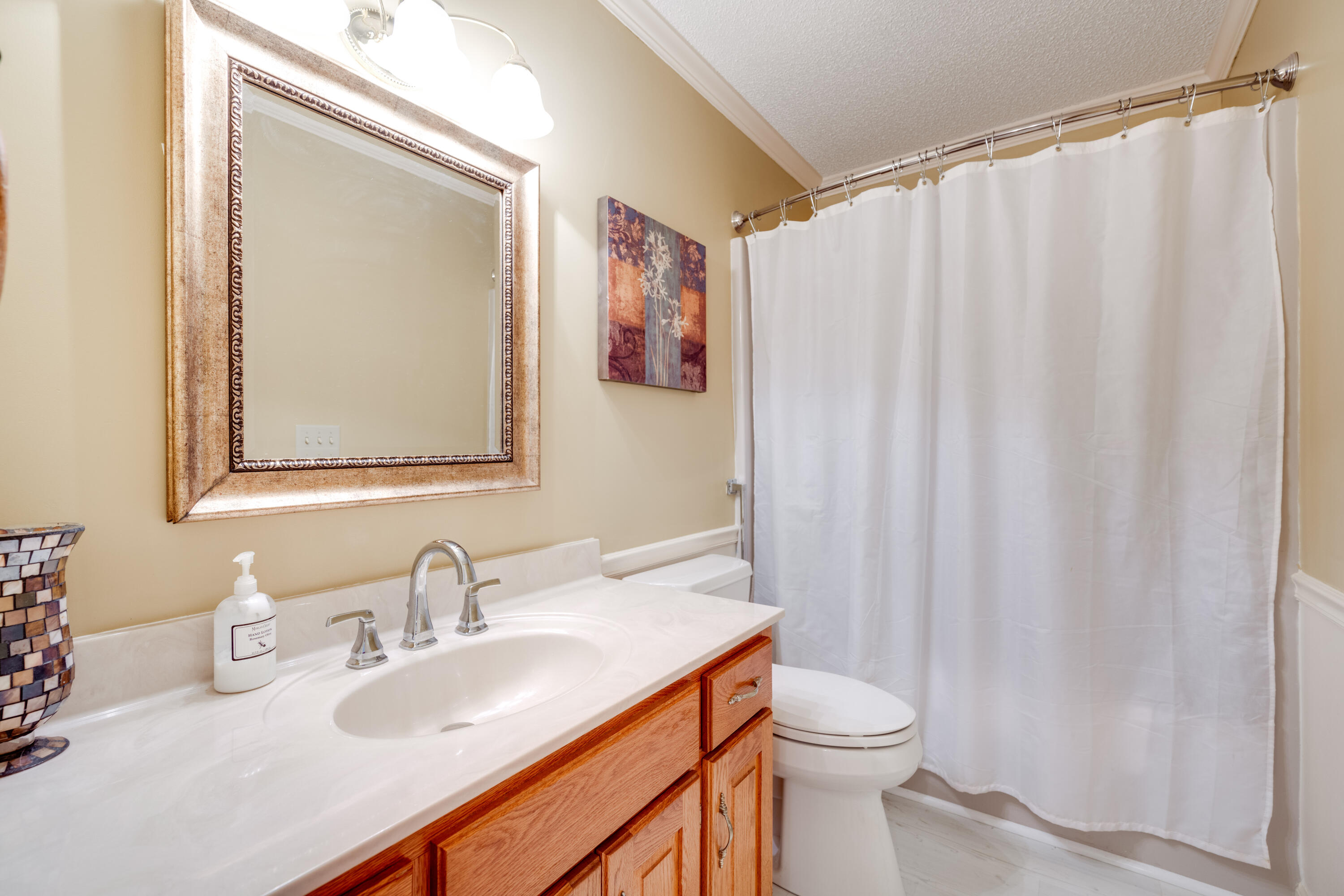 338 SE Charles Circle