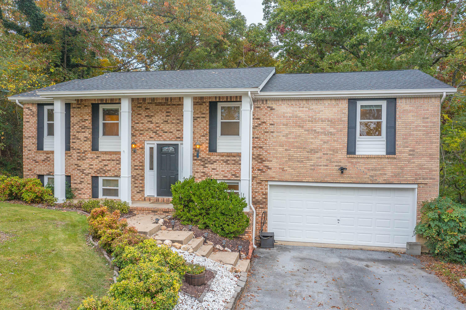 4514 Sherry Lane