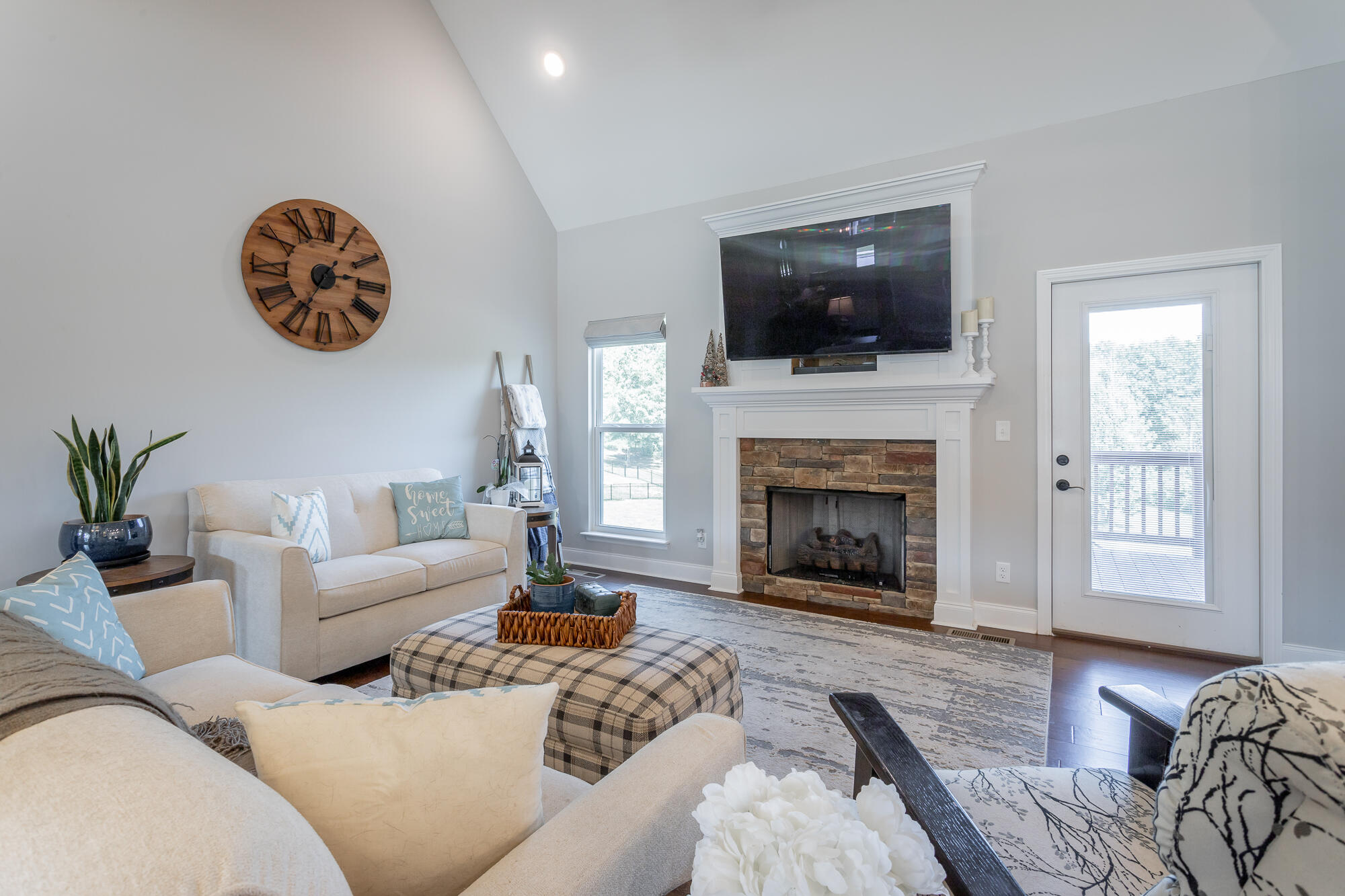 9112 Sir Hudson Court