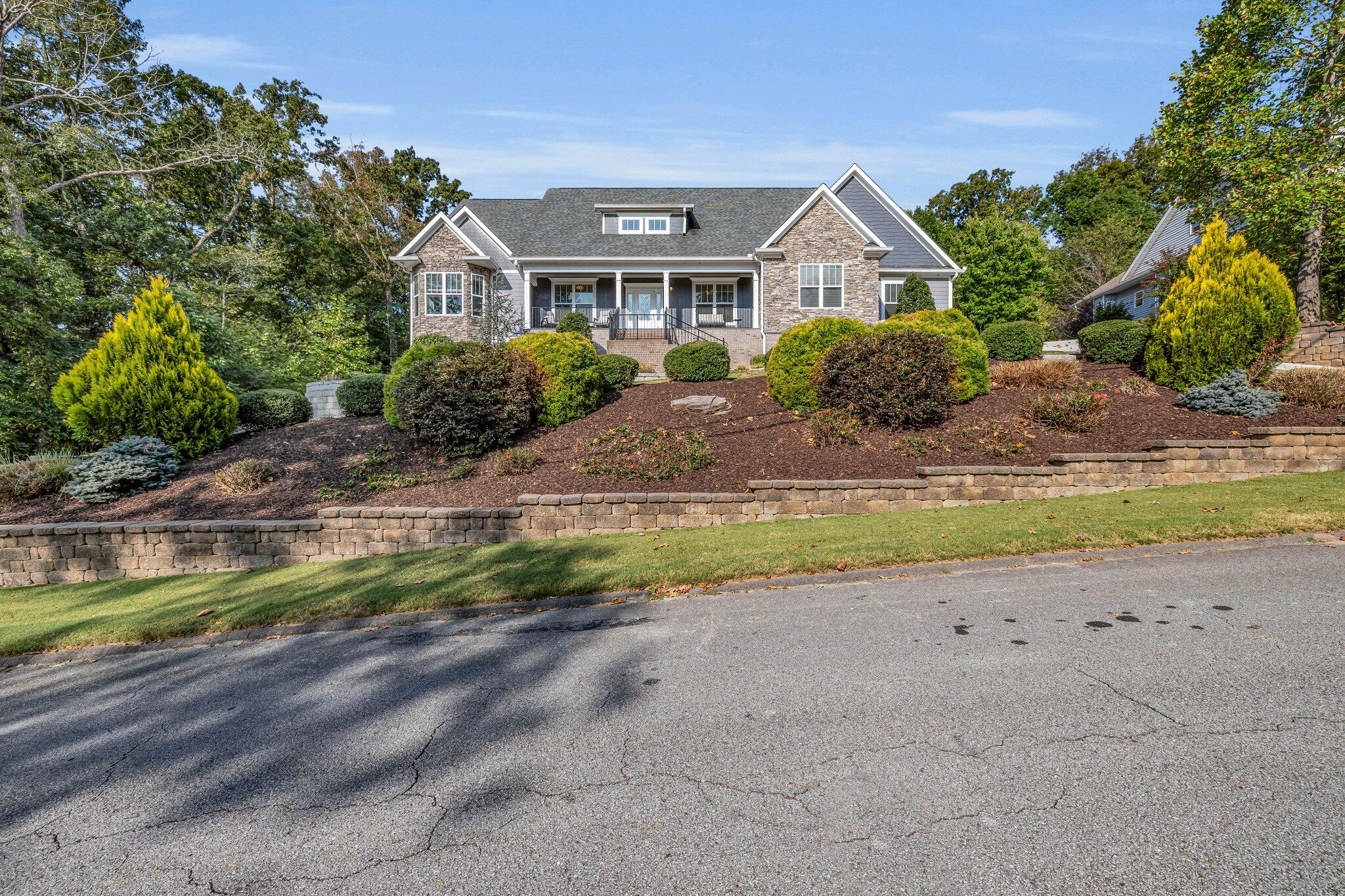 8213 Pierpoint Drive
