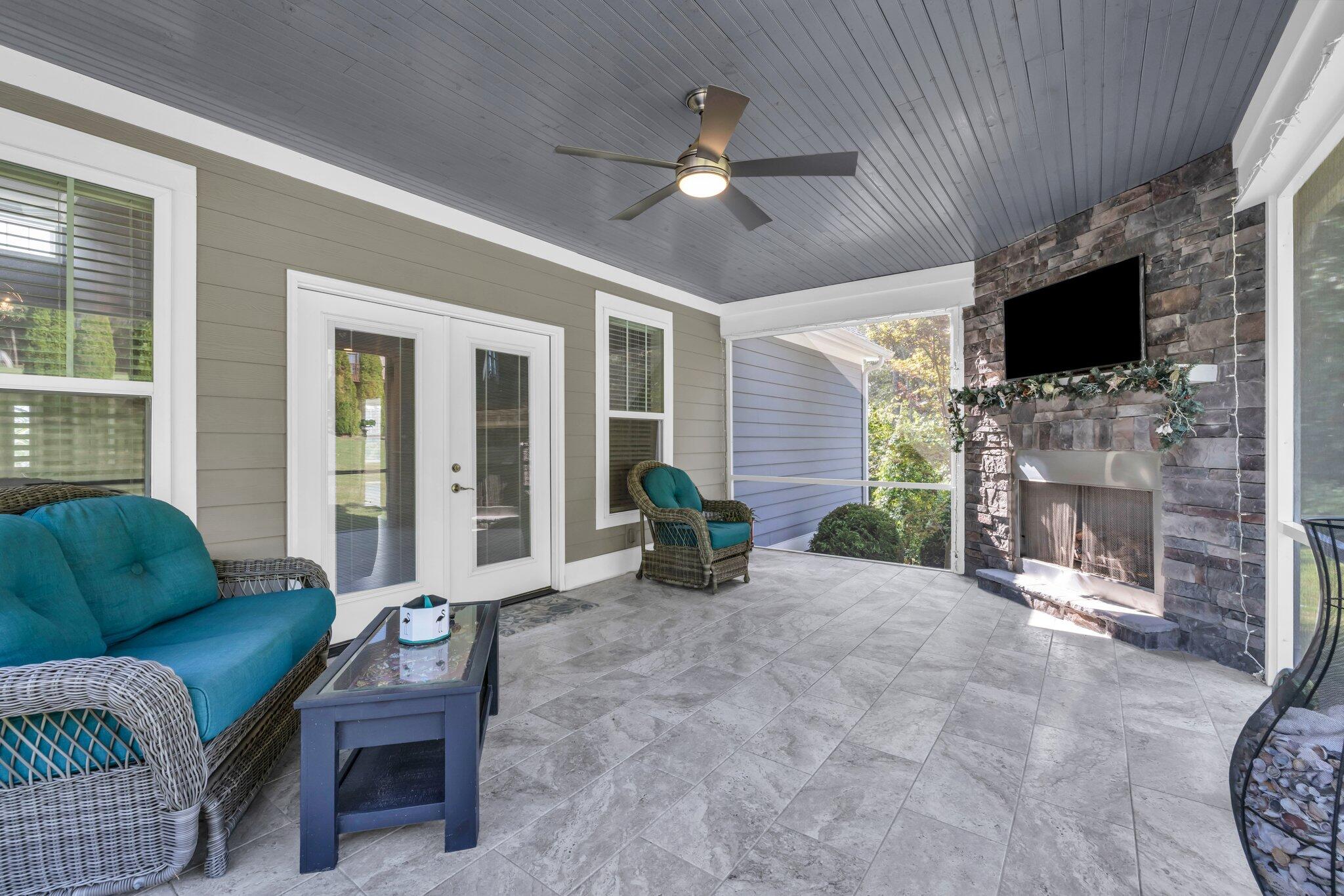 8213 Pierpoint Drive