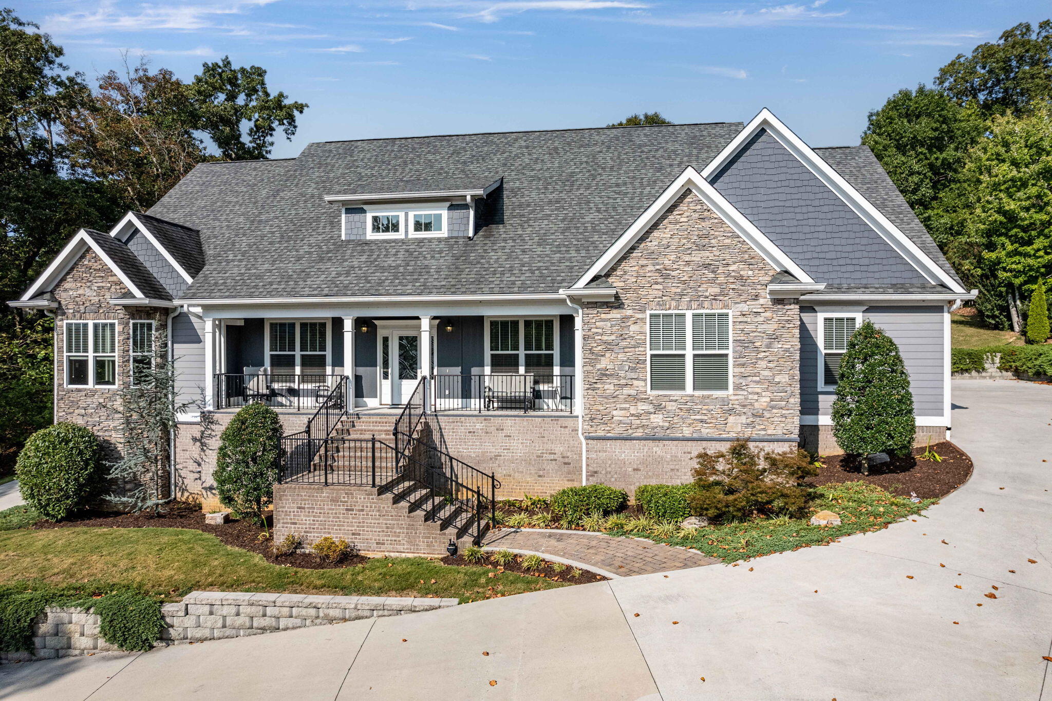 8213 Pierpoint Drive