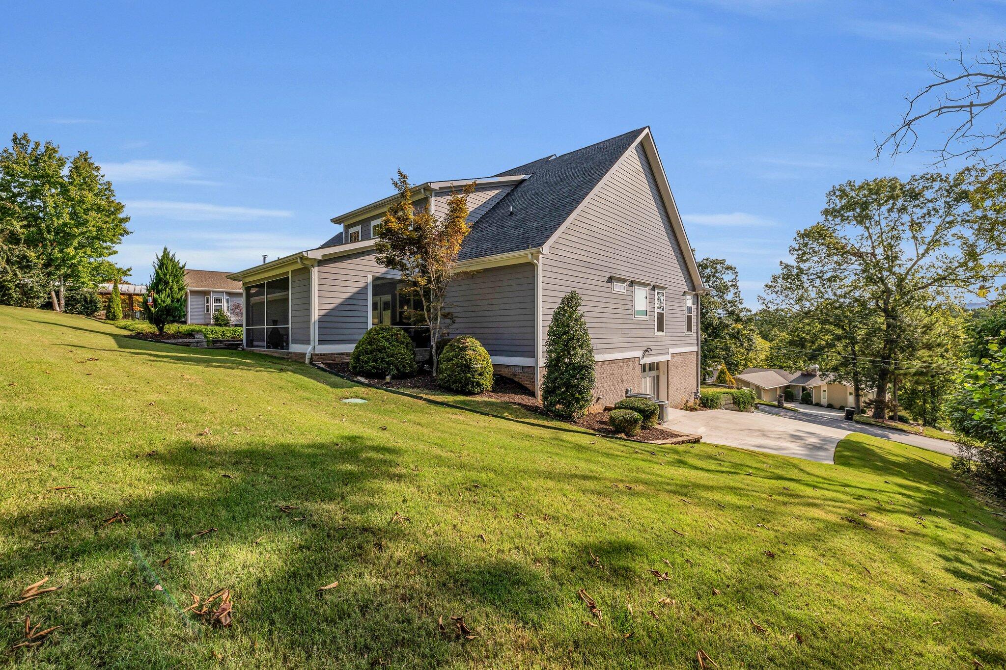 8213 Pierpoint Drive