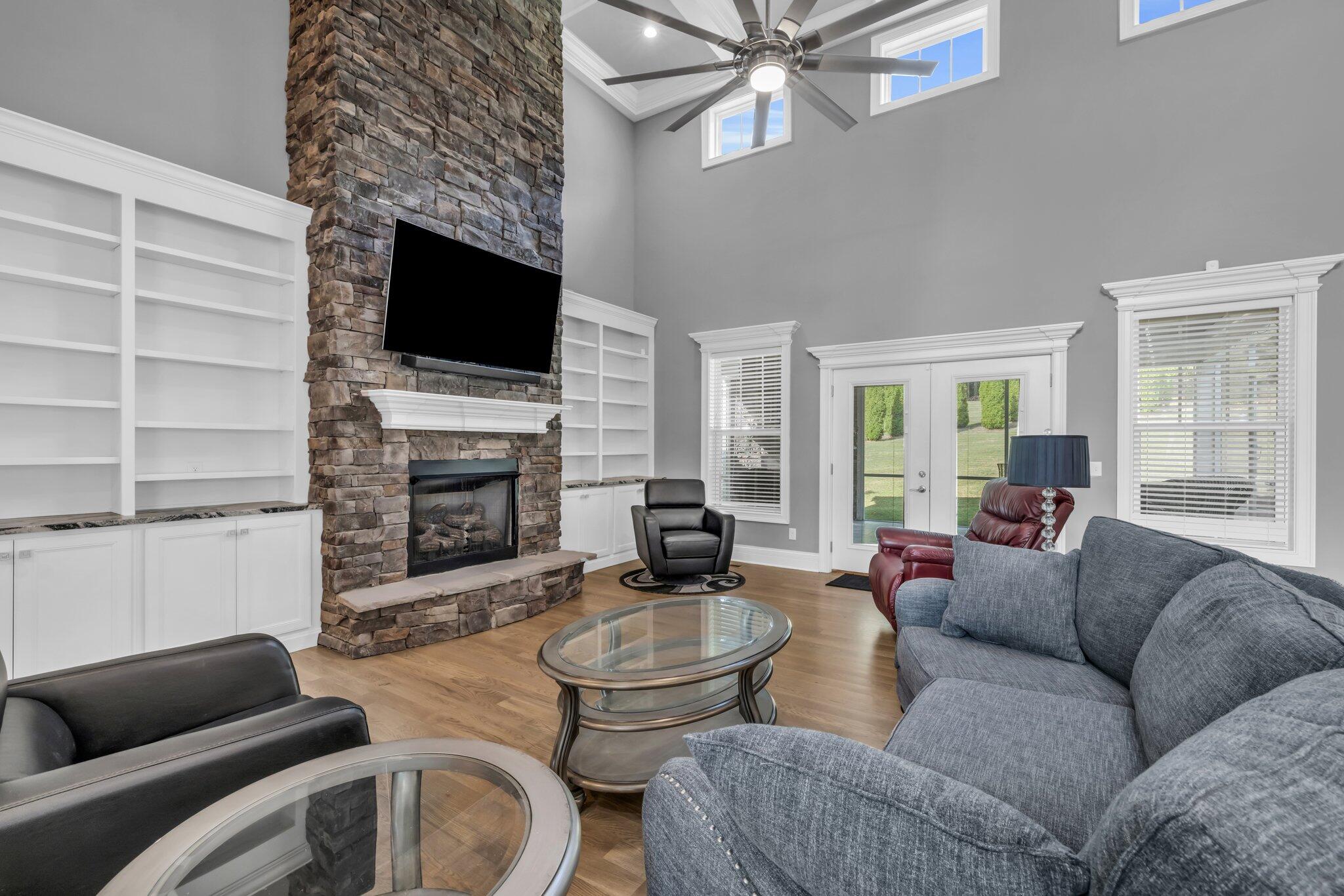 8213 Pierpoint Drive