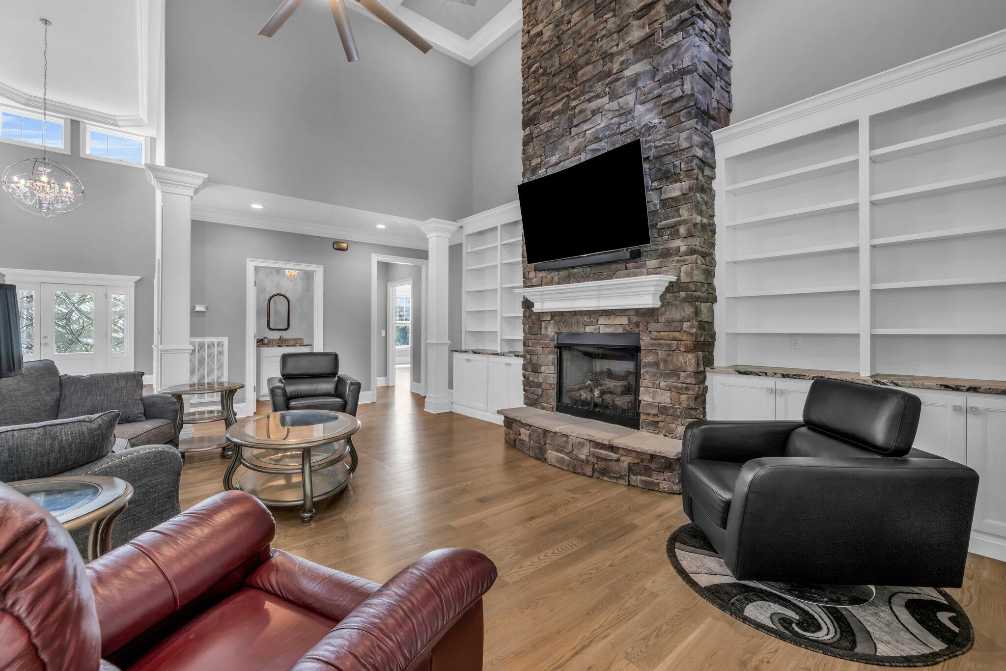 8213 Pierpoint Drive