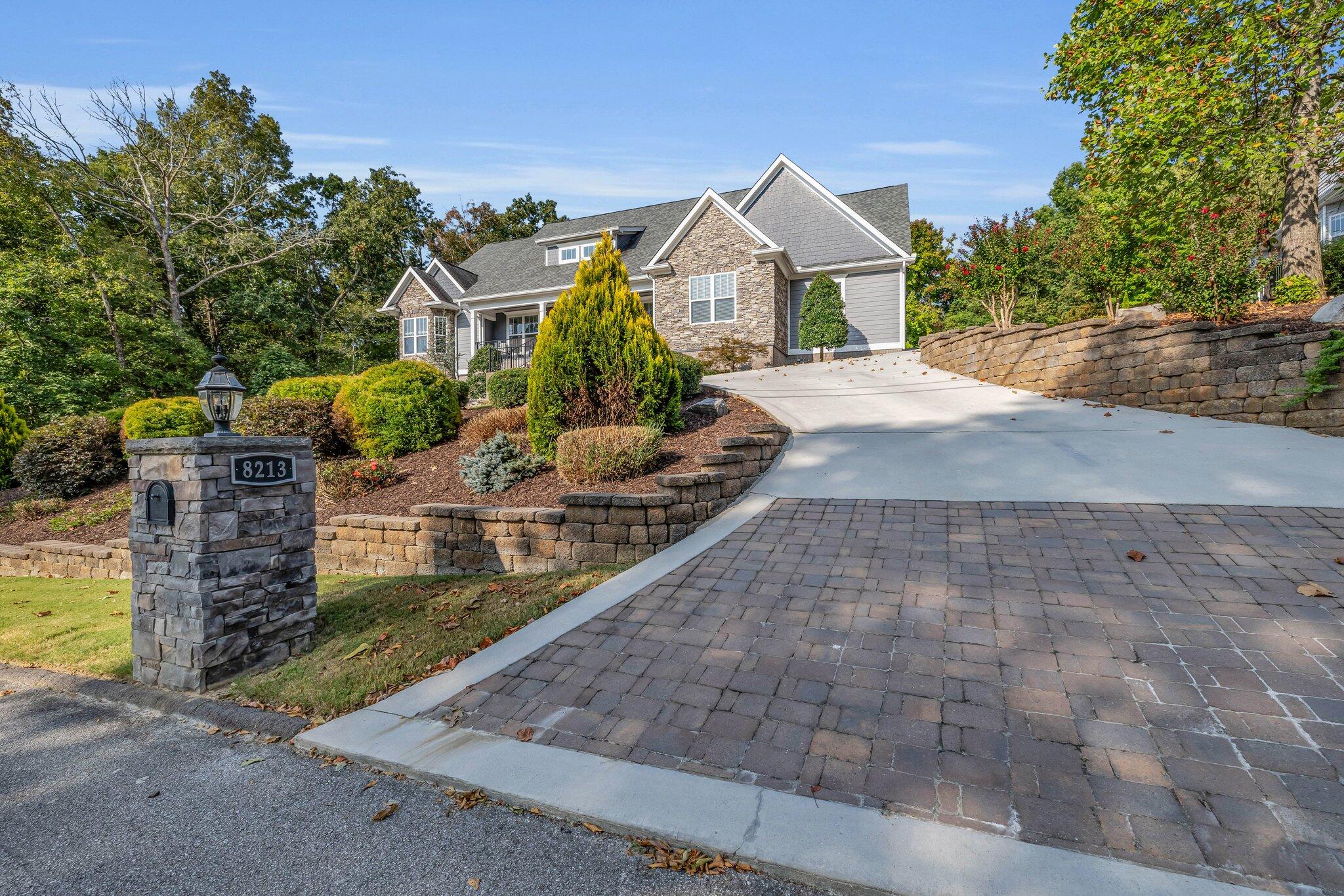 8213 Pierpoint Drive