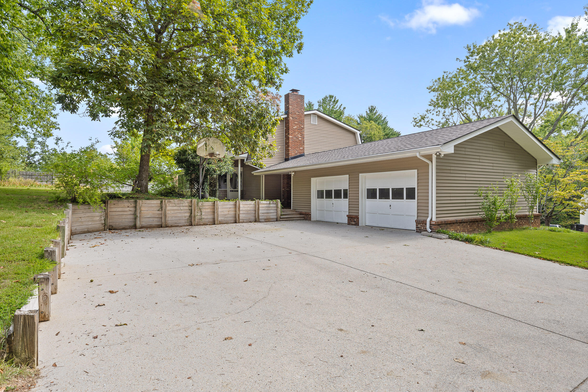 8693 Arbutus Drive