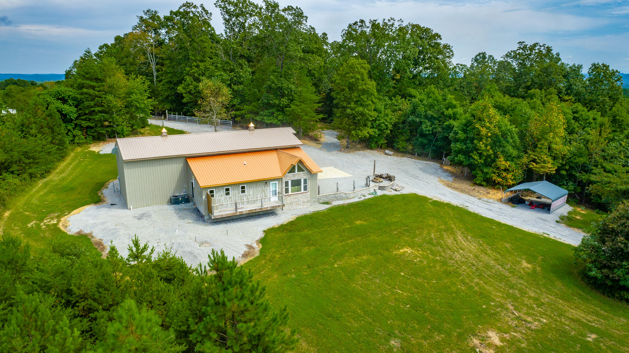 215 Jl Davis Lane
