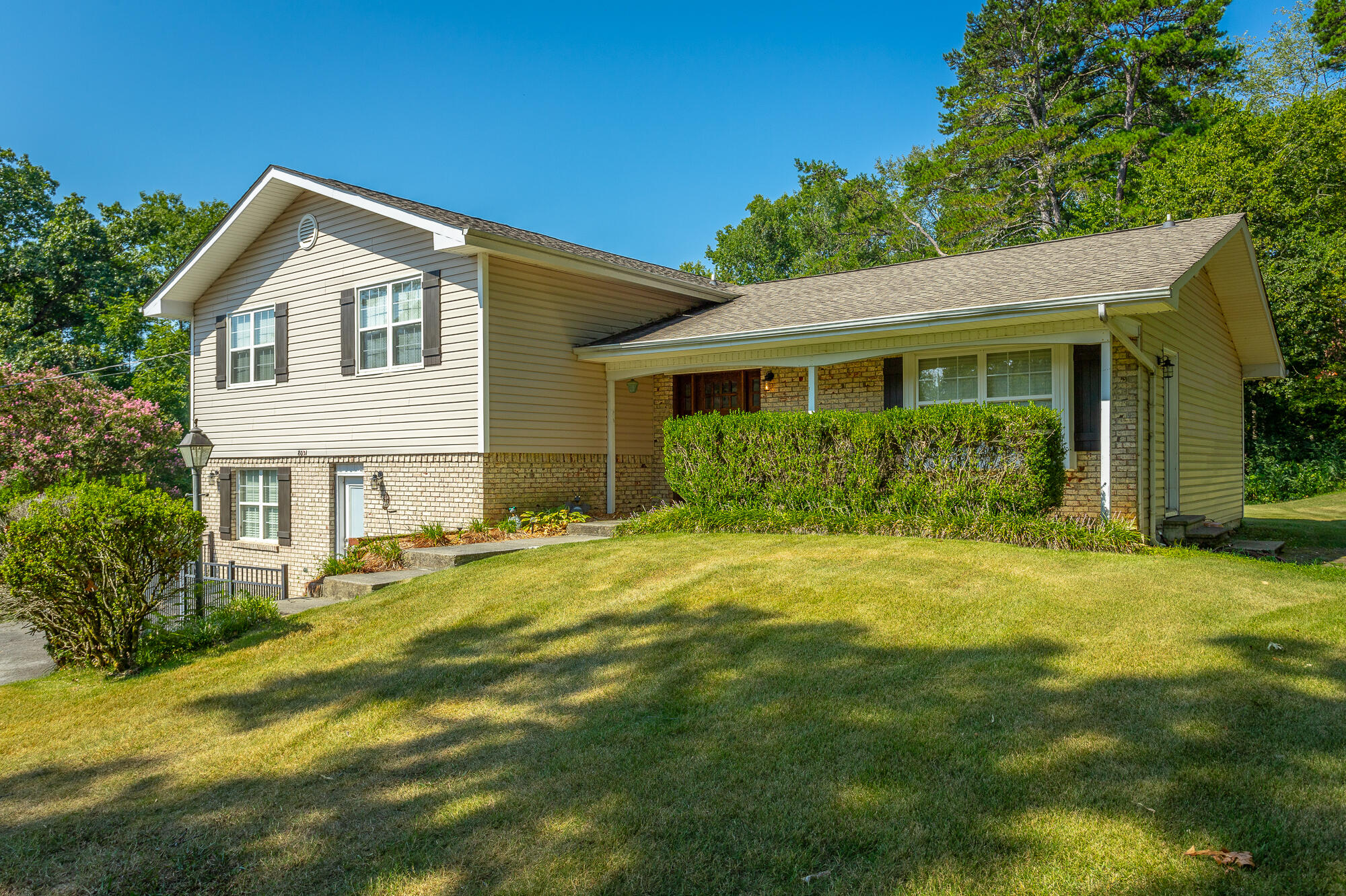8031 Middle Valley Road