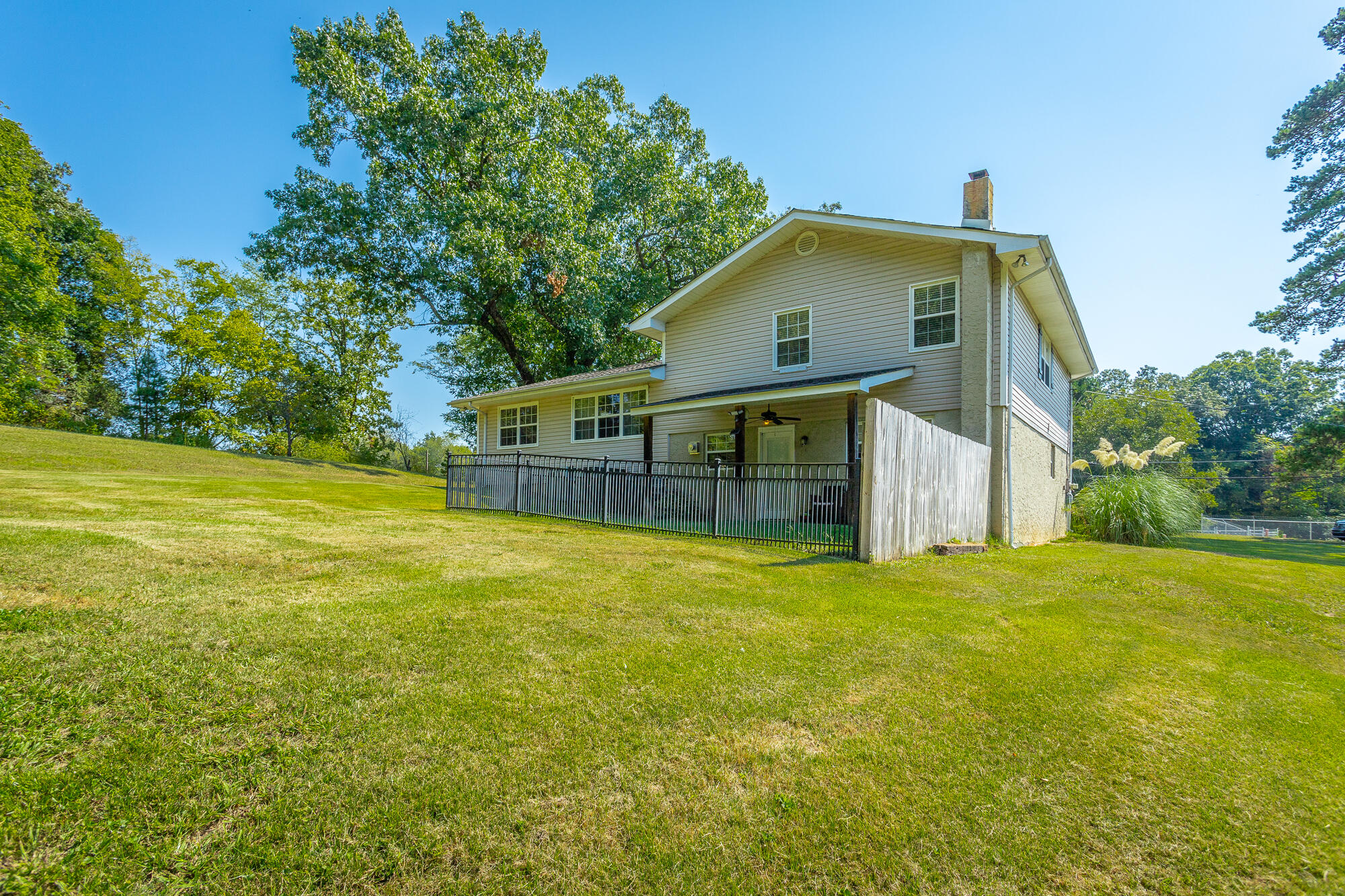 8031 Middle Valley Road