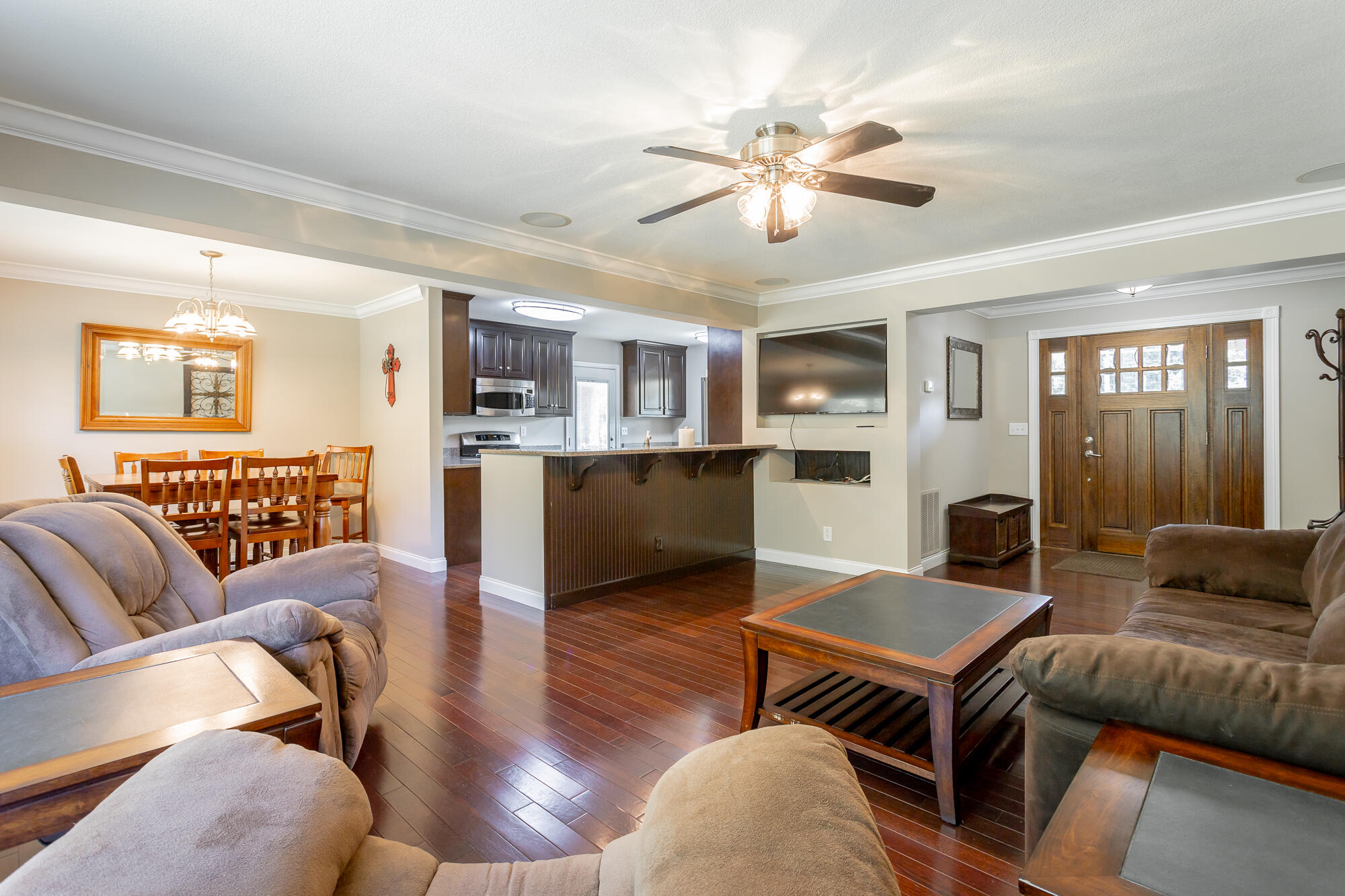 8031 Middle Valley Road
