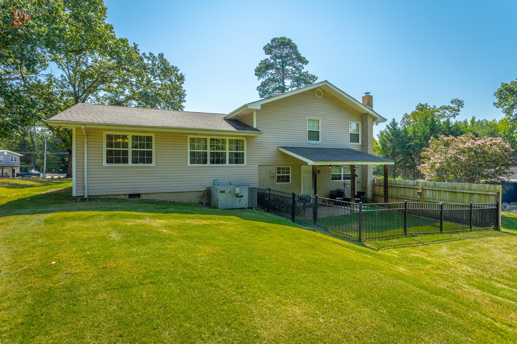 8031 Middle Valley Road