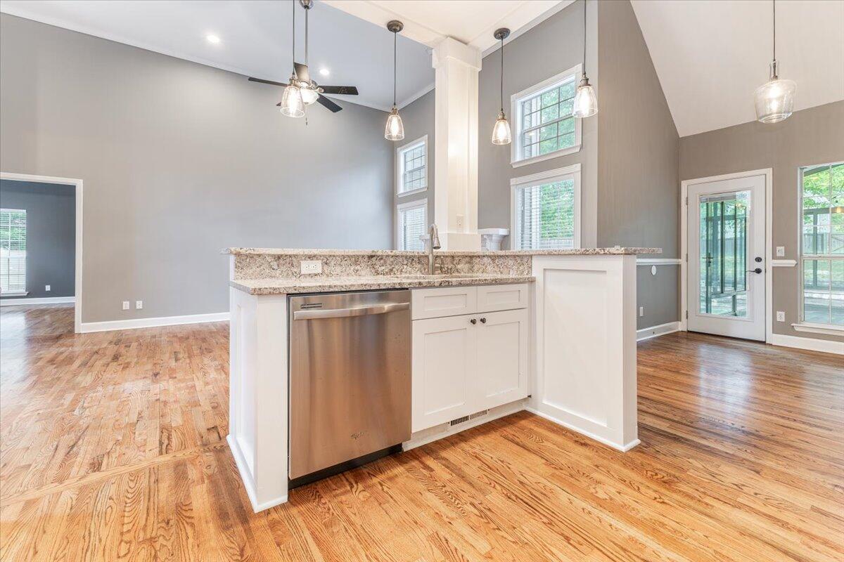 4141 Flagway Drive