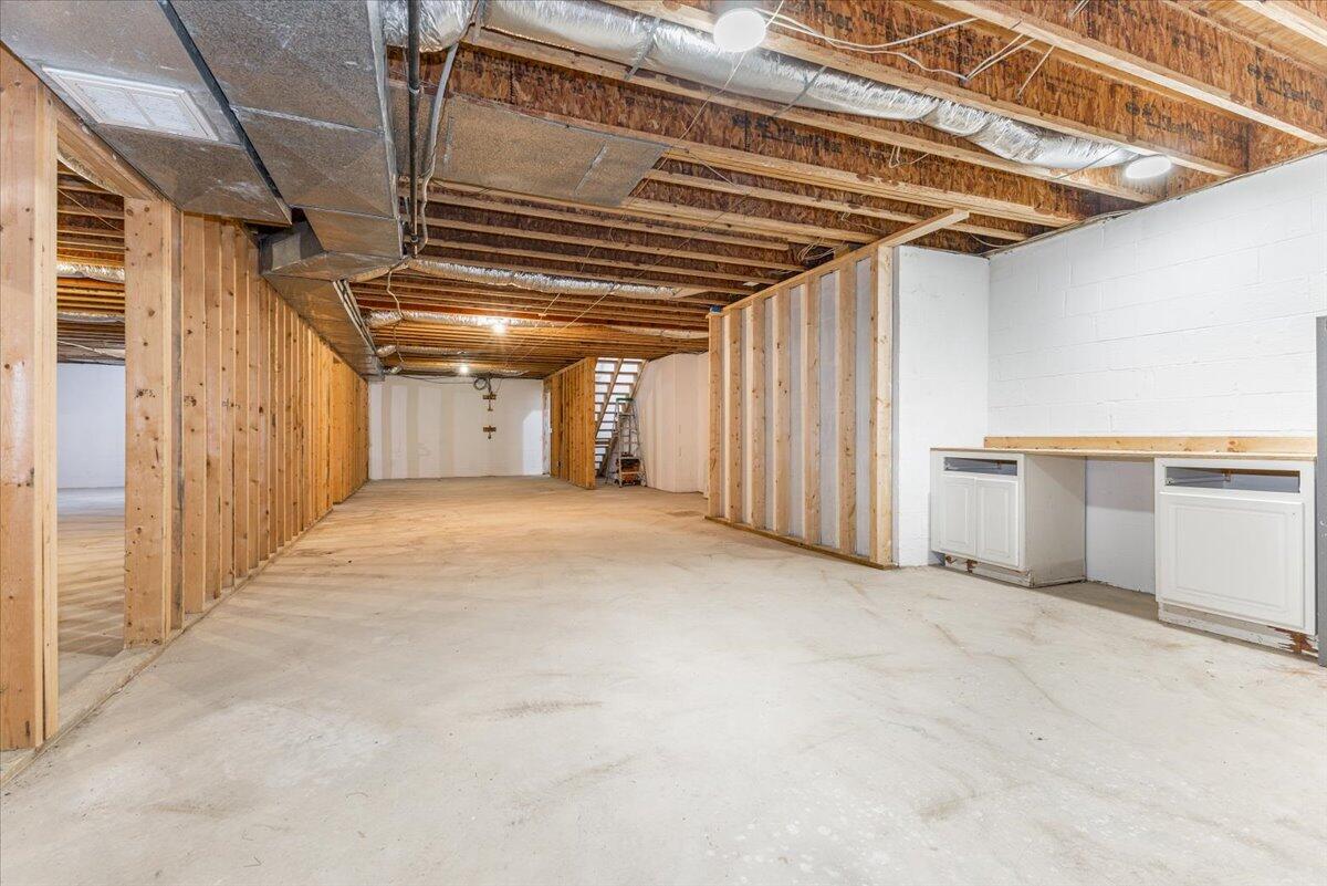 4141 Flagway Drive