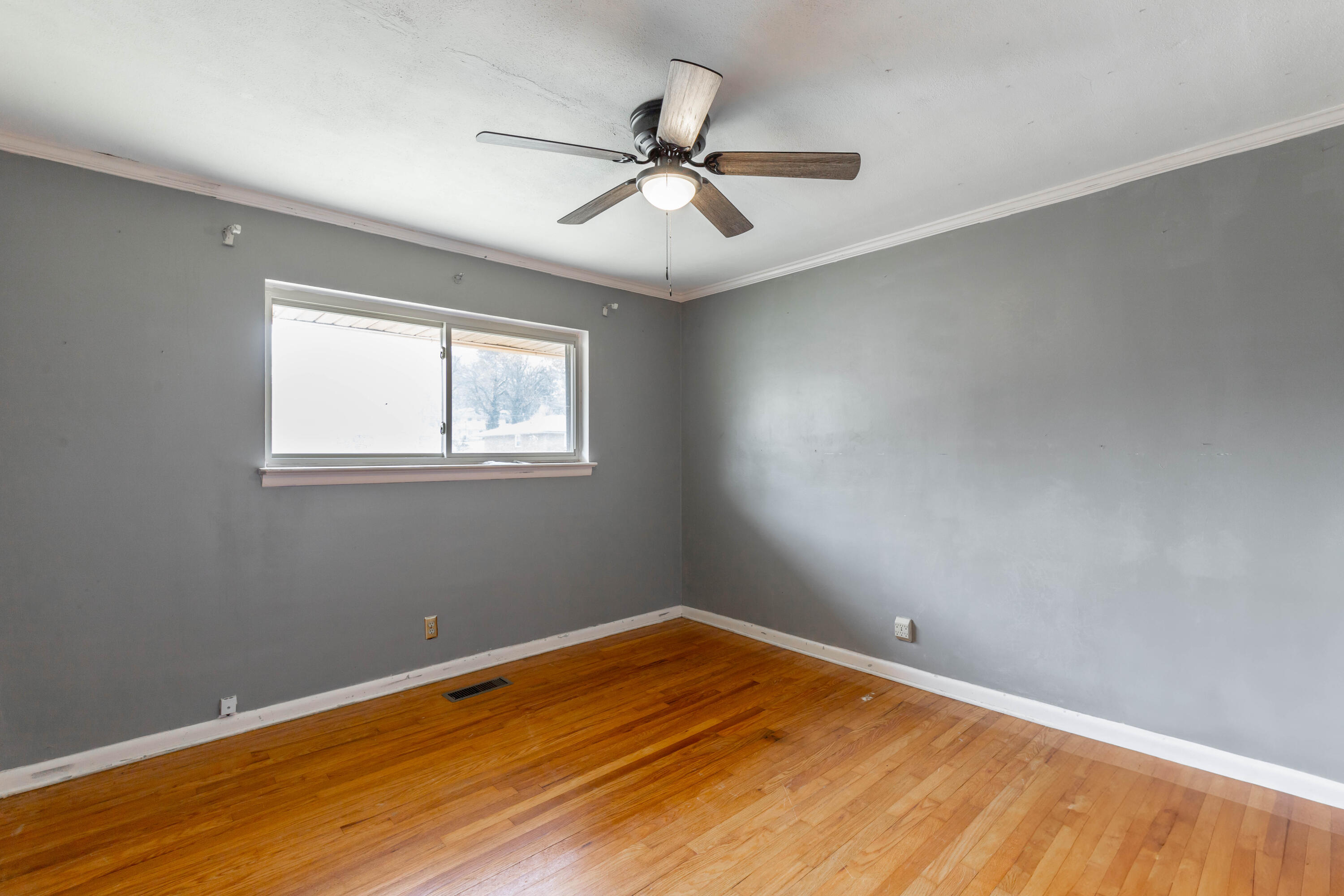 4725 Fairwood Lane