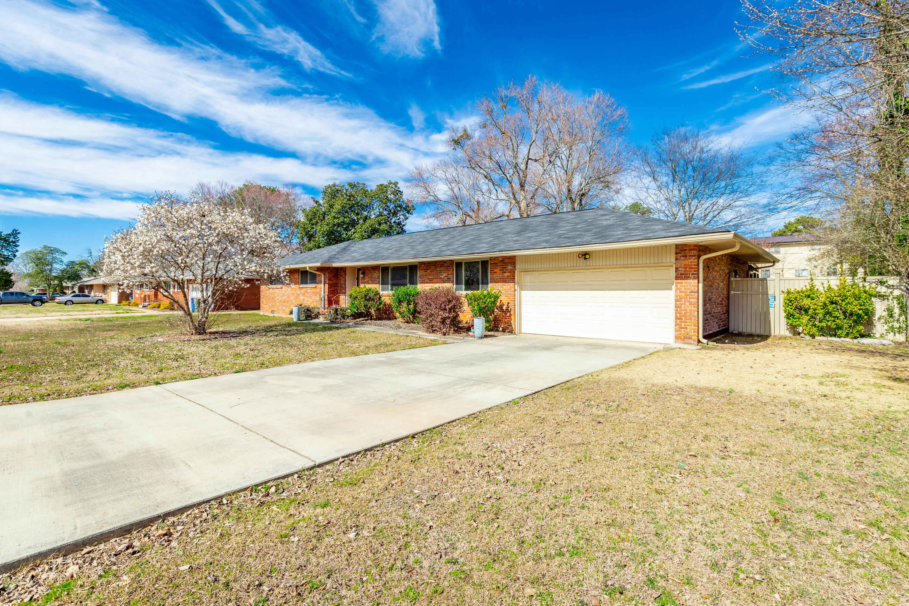 4725 Fairwood Lane
