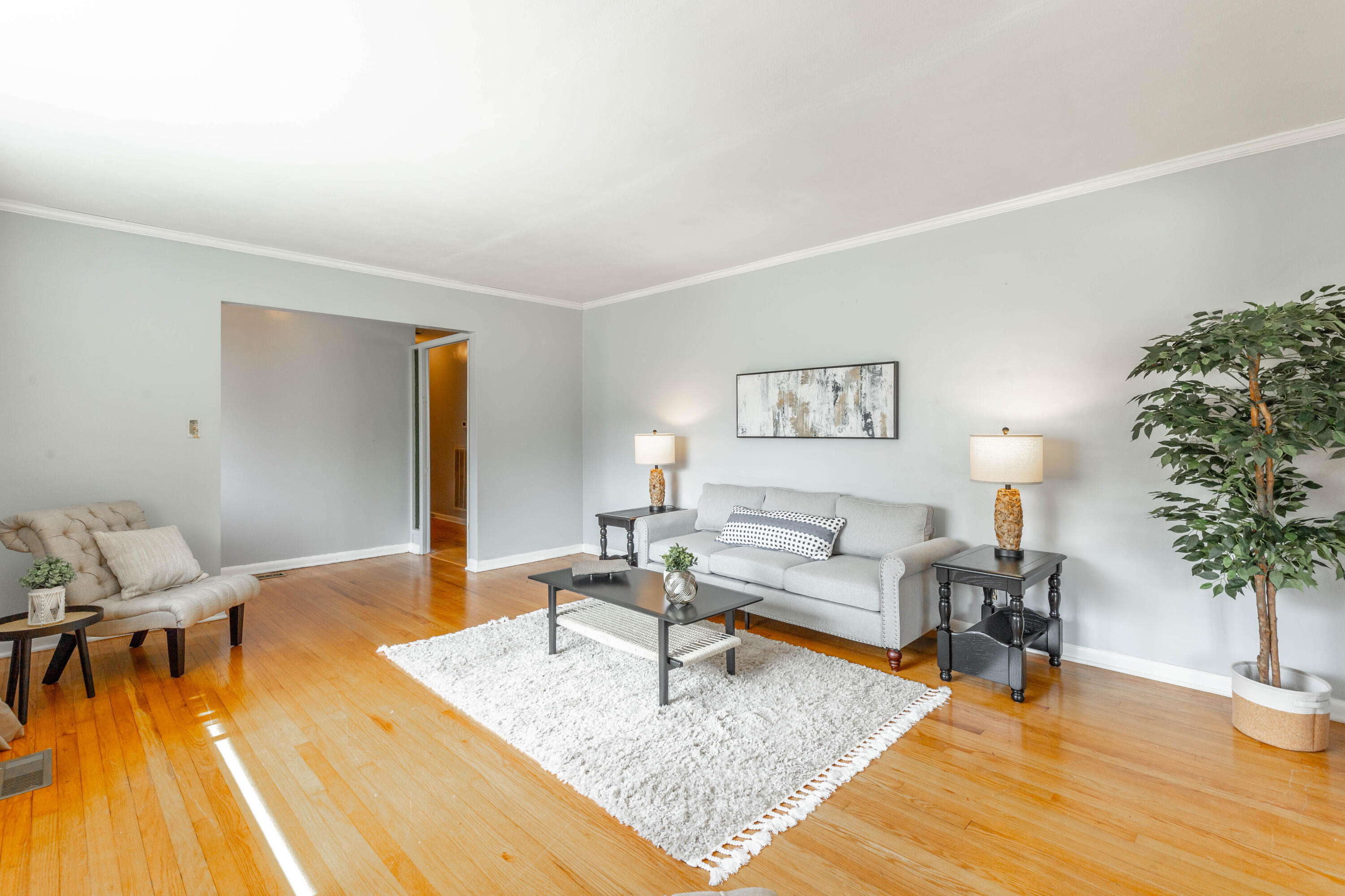 4725 Fairwood Lane