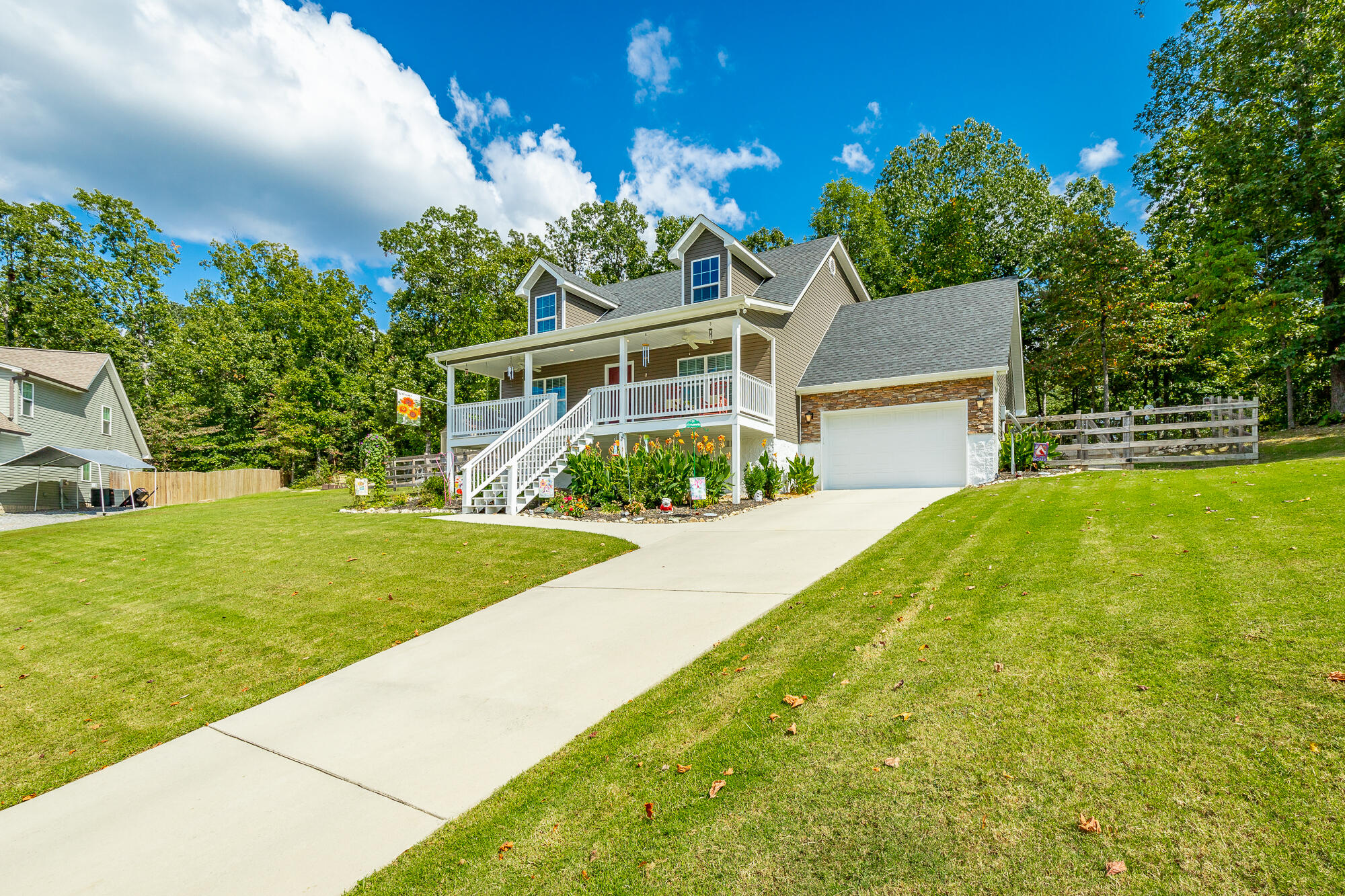 265 Greenbriar Trail NE