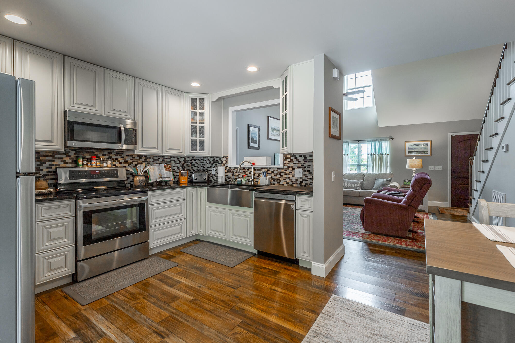 265 Greenbriar Trail NE