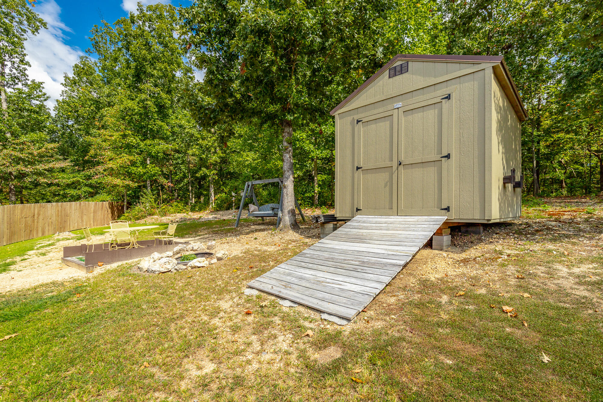 265 Greenbriar Trail NE