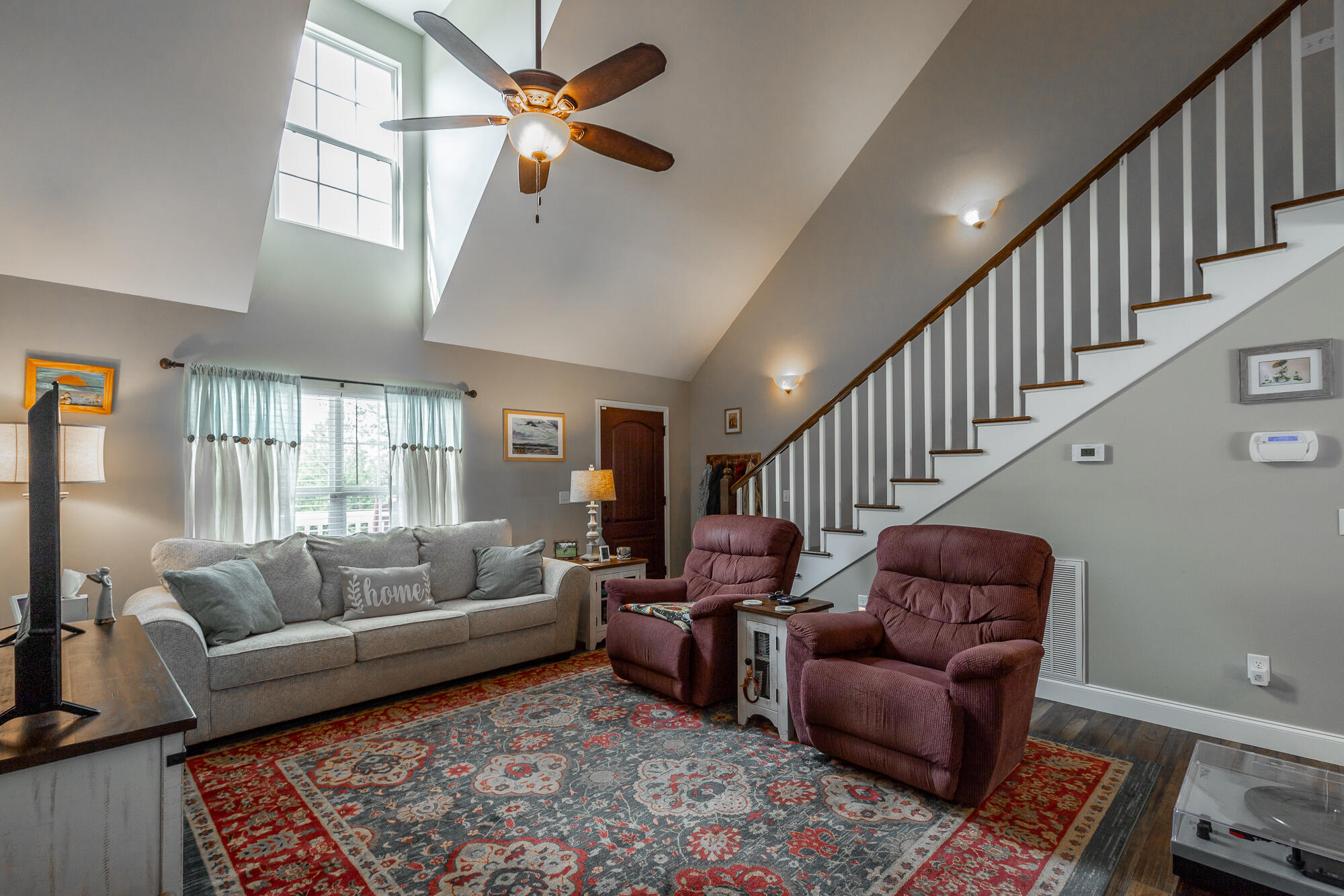 265 Greenbriar Trail NE